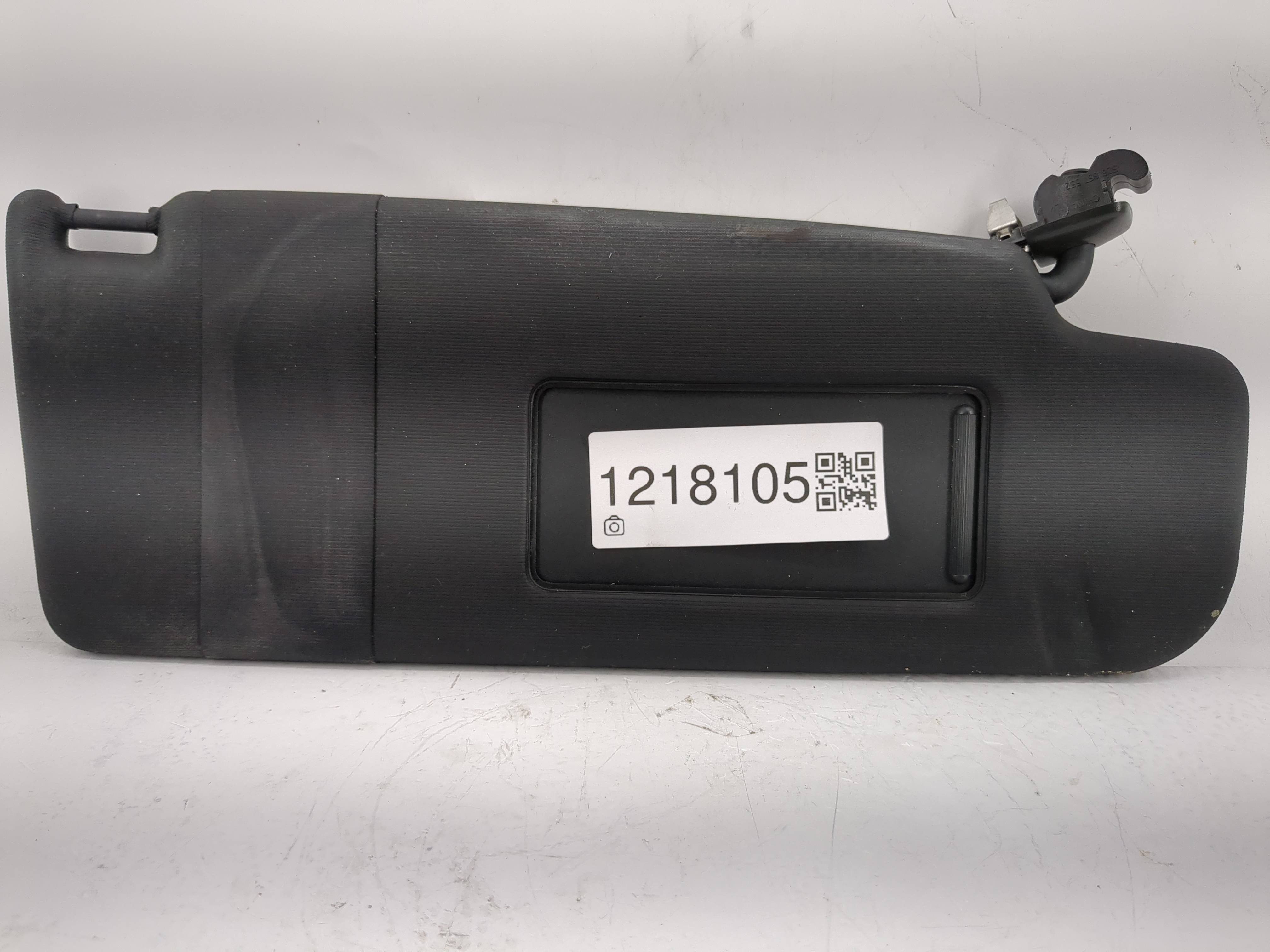 2011-2018 Volkswagen Jetta Passenger Sun Visor Mirror Right Sunvisor 1218105 - Oemusedautoparts1.com