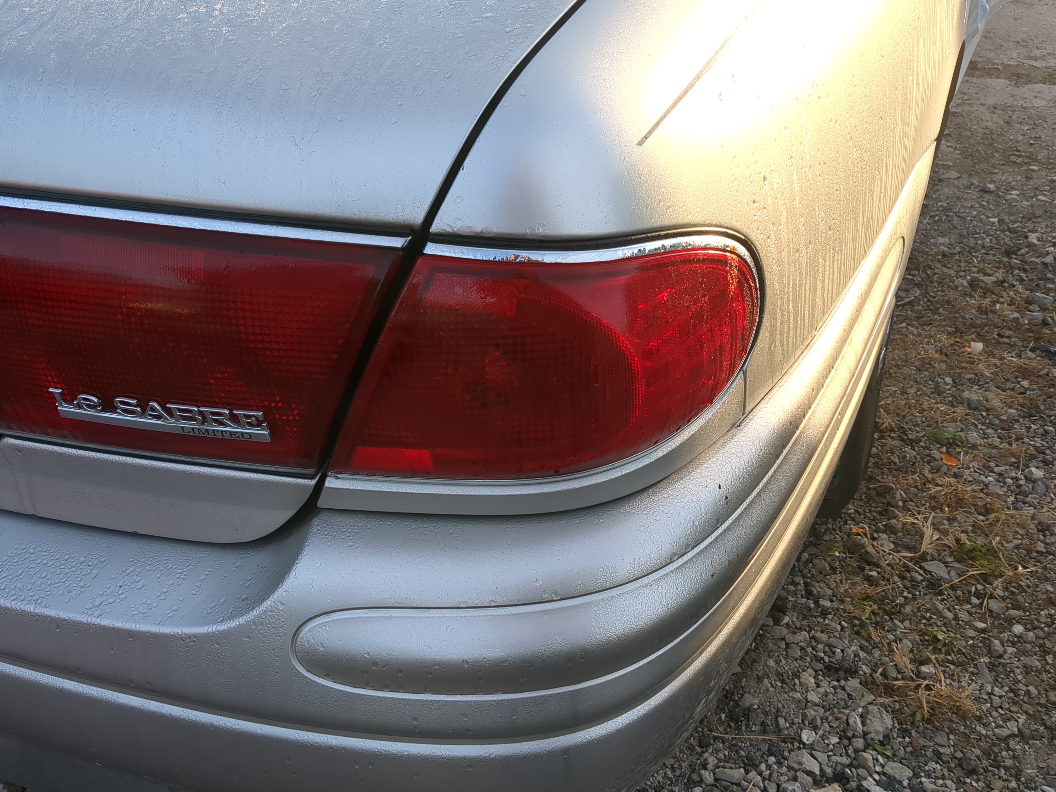 2001-2005 Buick Lesabre Passenger Right Side Tail Light Taillight Oem 1218210 - Oemusedautoparts1.com