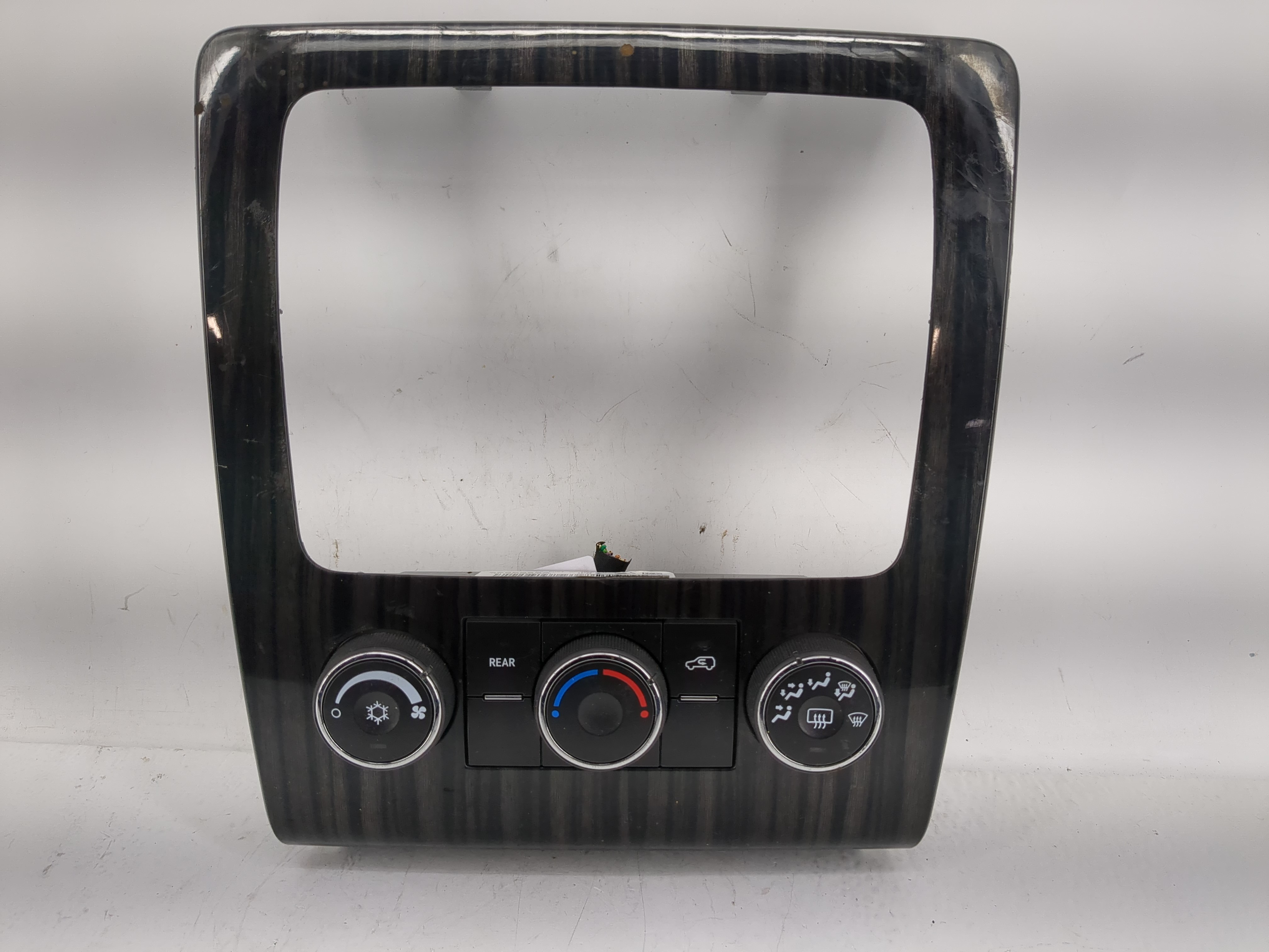 2013-2017 Chevrolet Traverse Ac Heater Climate Control 22969802 1218280 - Oemusedautoparts1.com