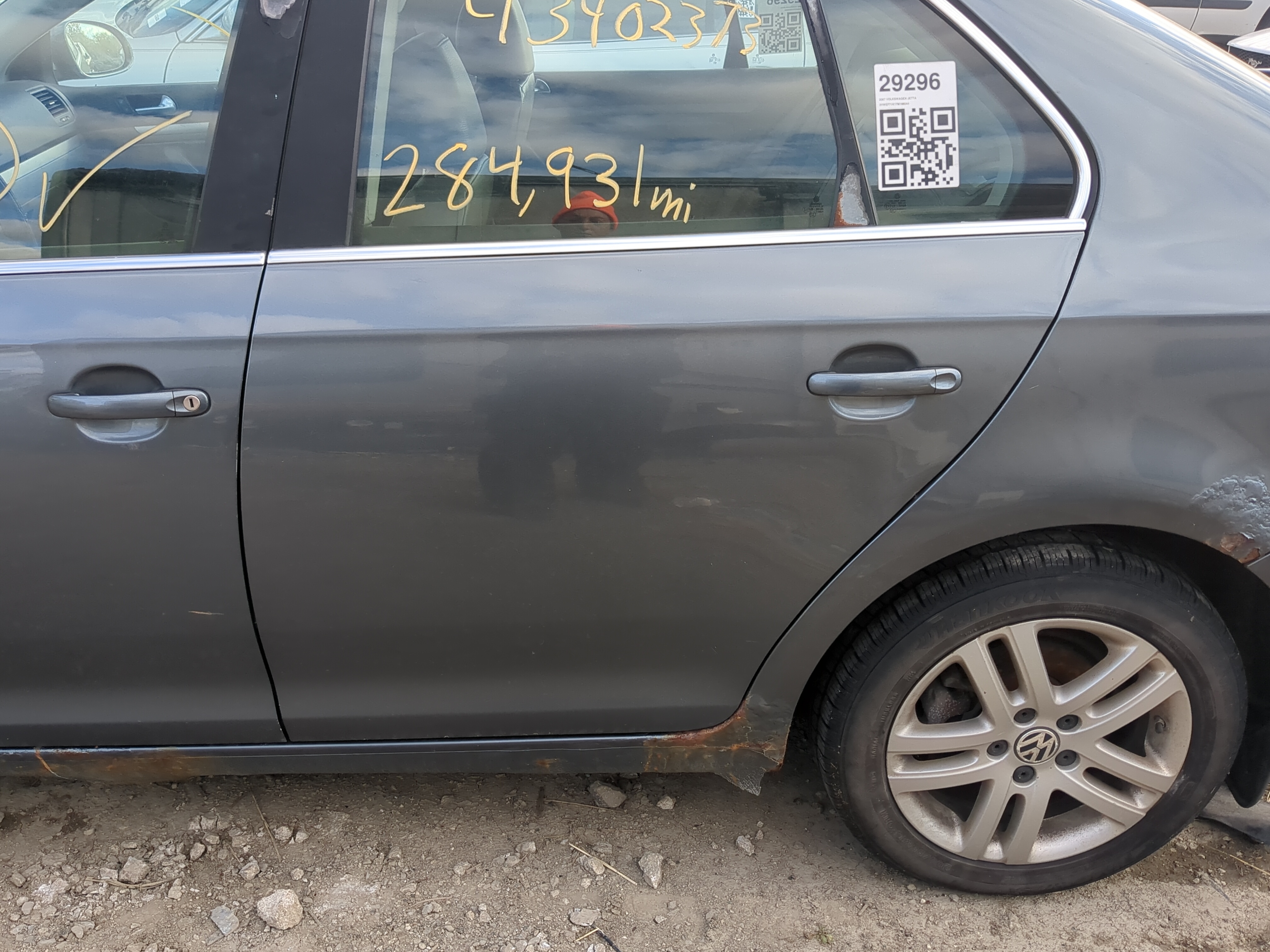 2005-2010 Volkswagen Jetta Driver Rear Door Oem 1218389 - Oemusedautoparts1.com