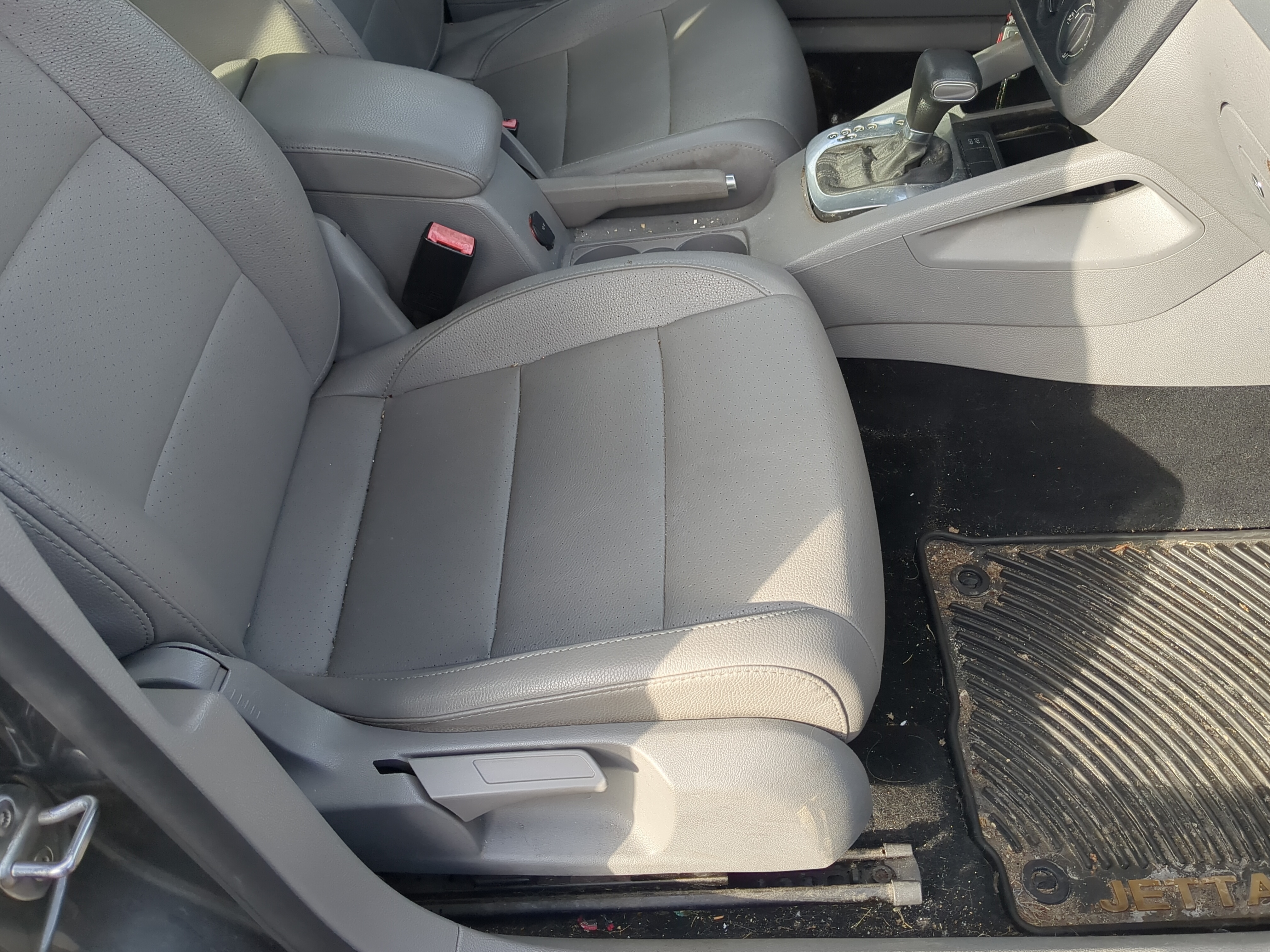 2007-2009 Volkswagen Jetta Passenger Front Seat Oem 1218415 - Oemusedautoparts1.com