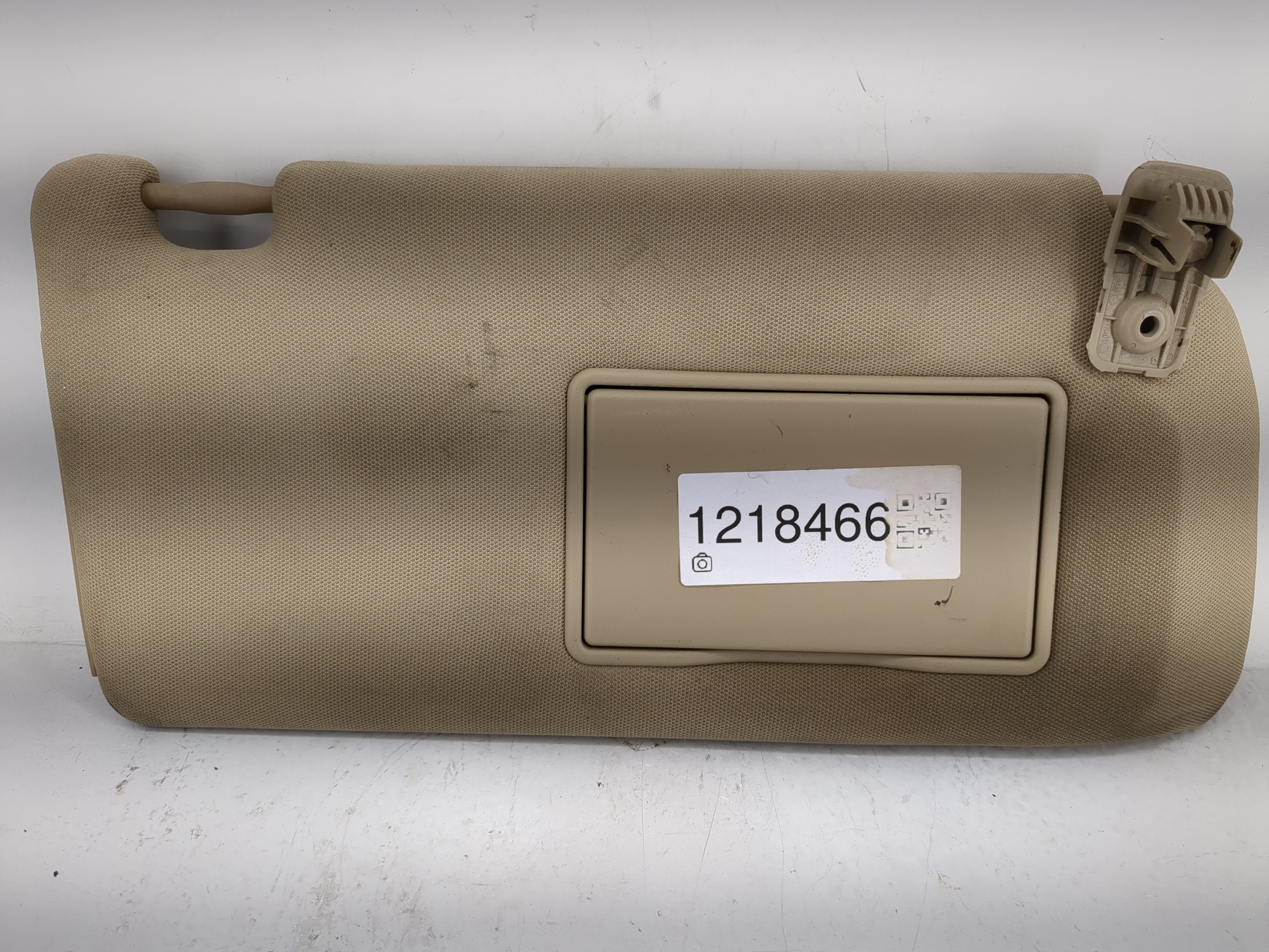 2005-2012 Nissan Pathfinder Passenger Sun Visor Mirror Right Sunvisor 1218466 - Oemusedautoparts1.com