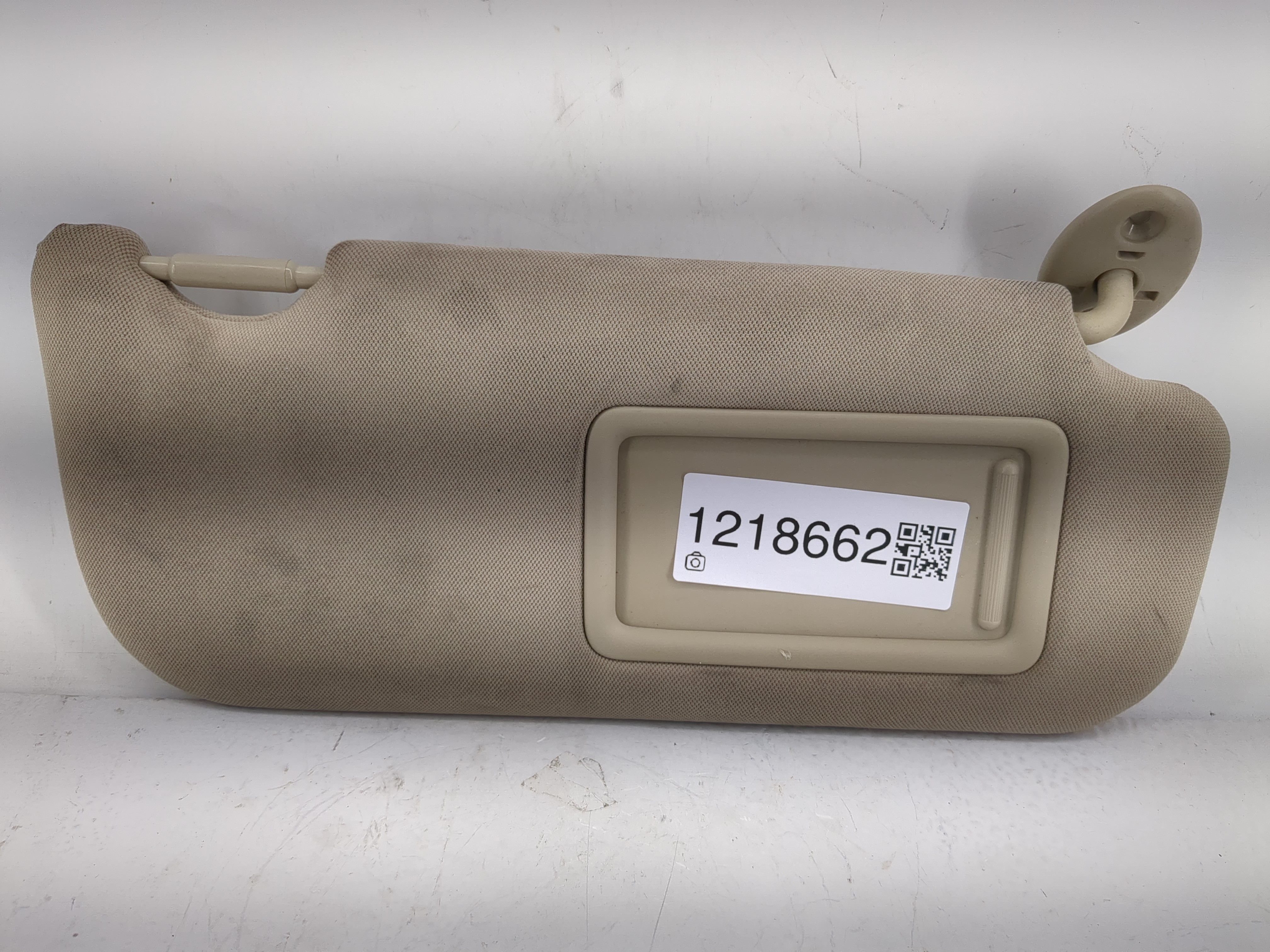 2018-2022 Toyota Camry Passenger Sun Visor Mirror Right Sunvisor 1218662 - Oemusedautoparts1.com