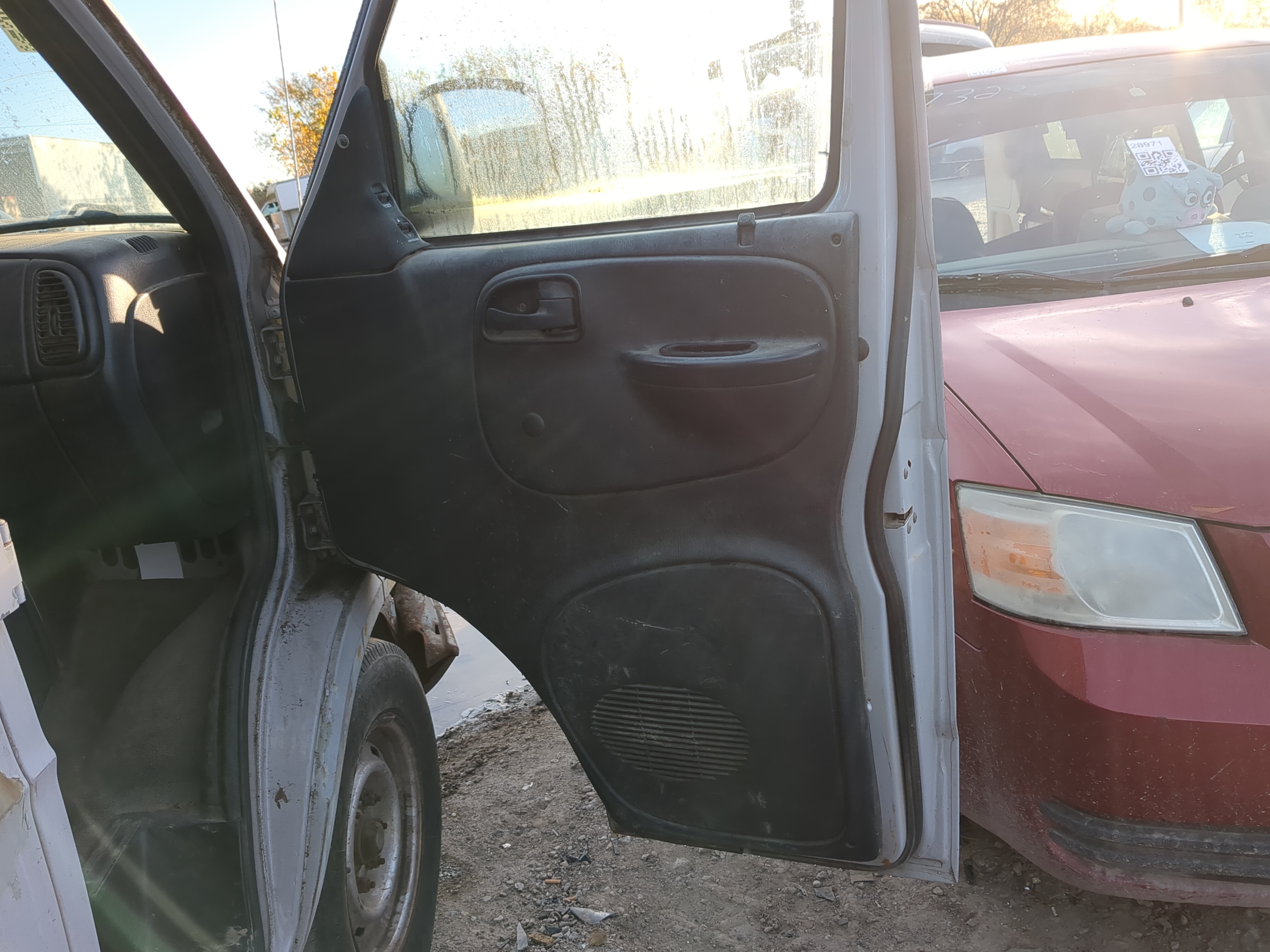 Picture of 2003 Dodge Ram Van 2500 Front Right Passenger Interior Door Panel Trim 1218709