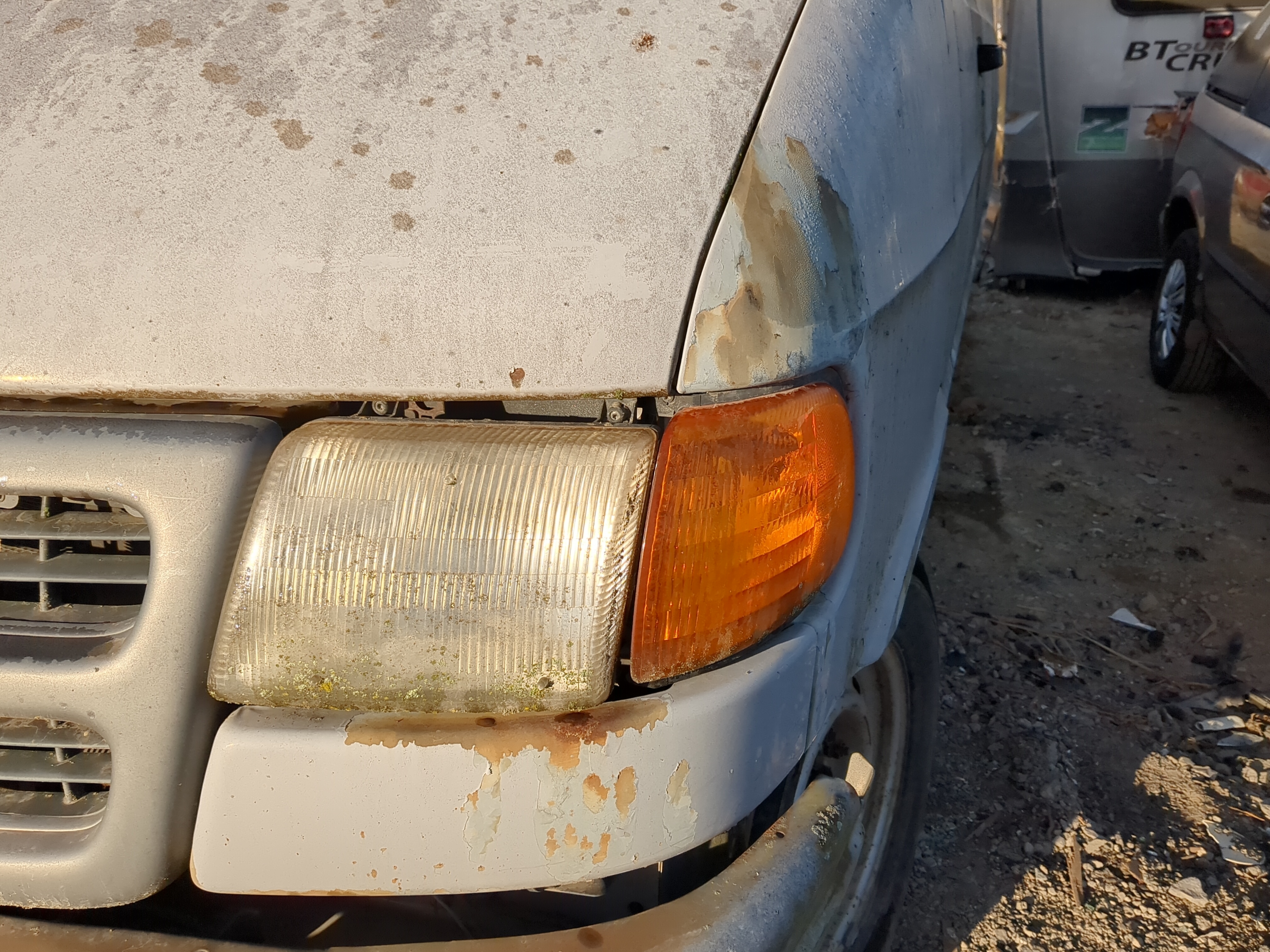 Picture of 2003 Dodge Ram Van 2500 Driver Left Oem Head Light Headlight Lamp 1218711