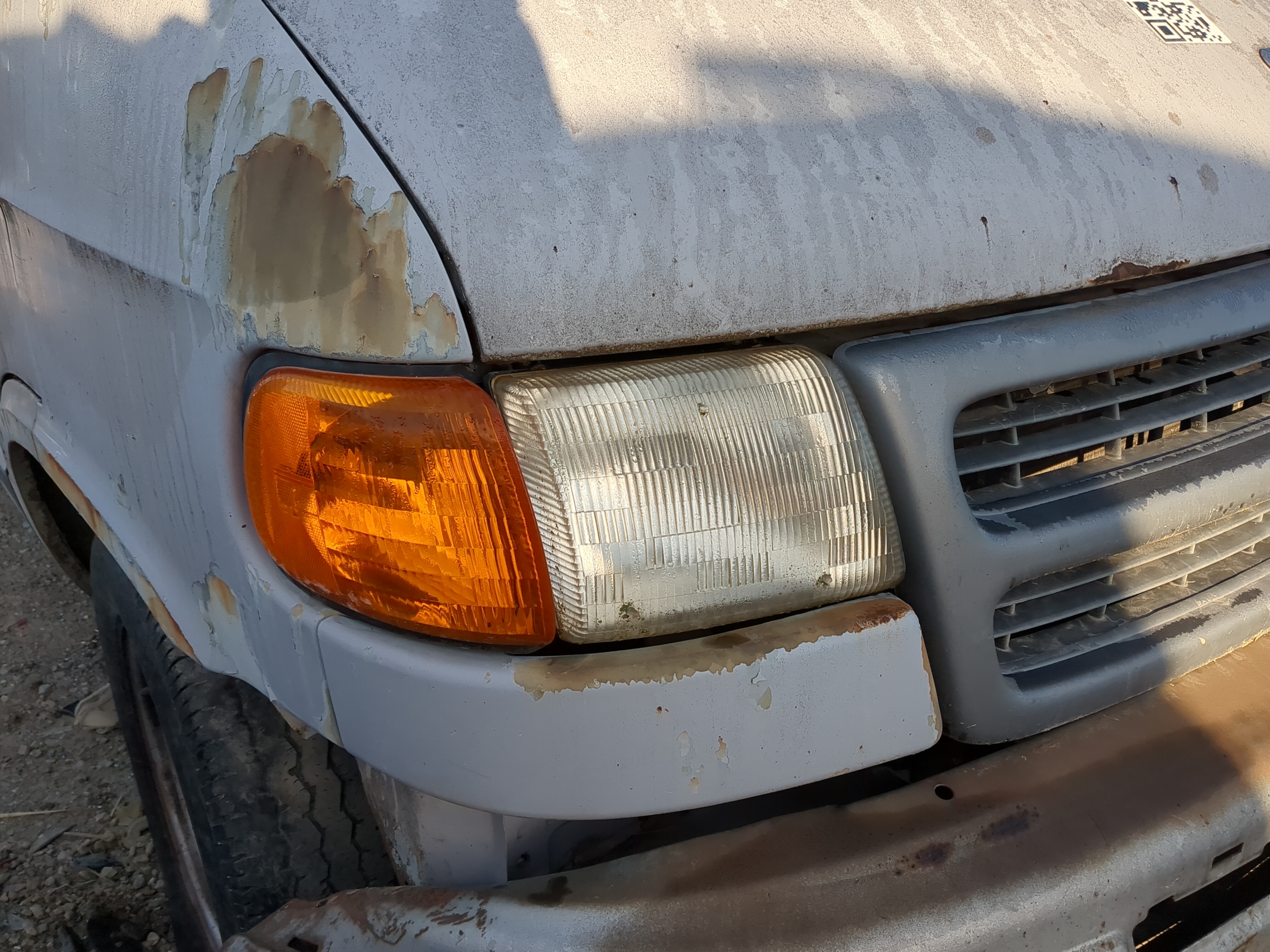 Picture of 2003 Dodge Ram Van 2500 Passenger Right Oem Head Light Headlight Lamp 1218712