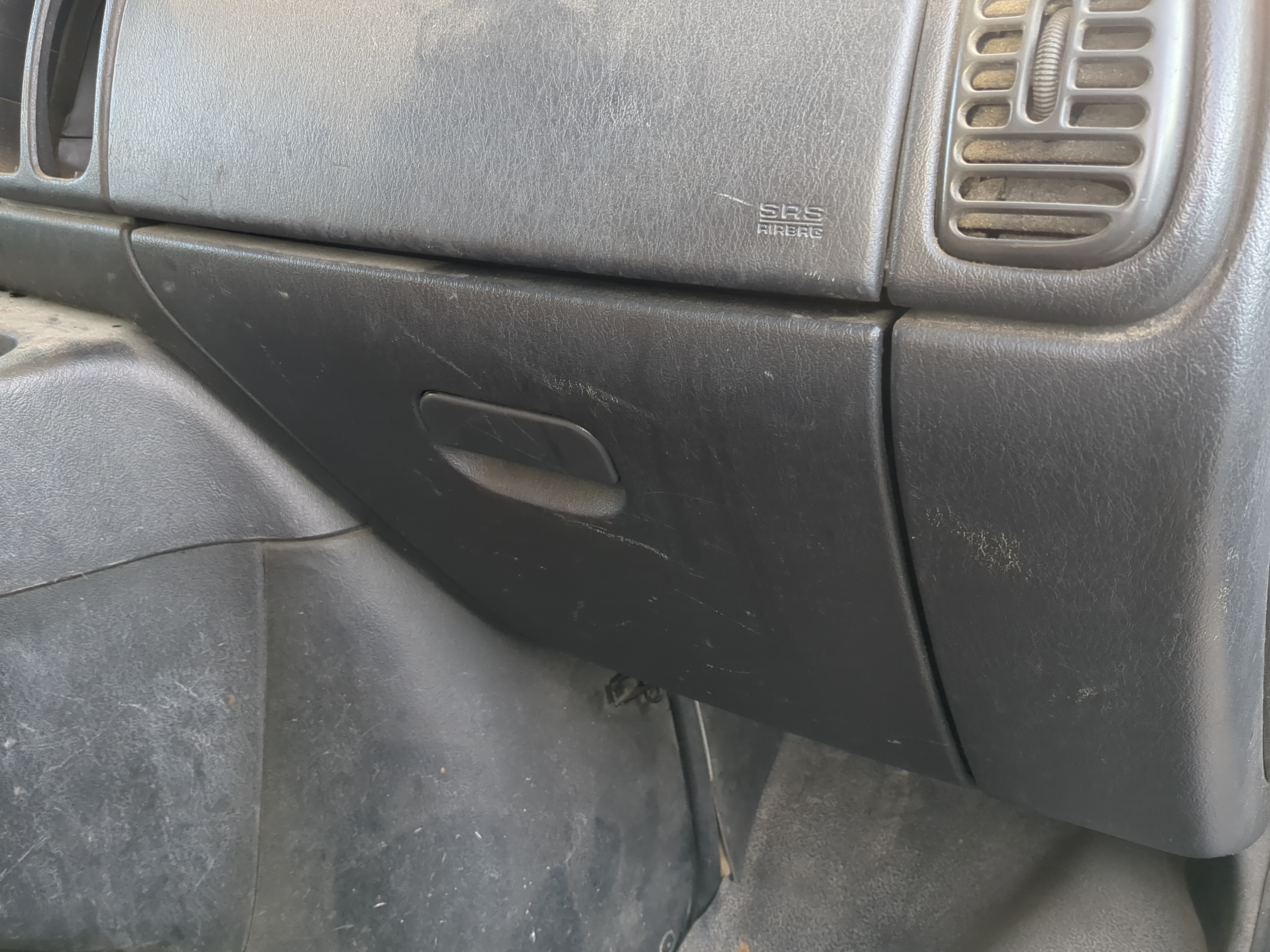 2003 Dodge Ram Van 2500 Passenger Glove Box Door Storage Compartment 1218760 - Oemusedautoparts1.com