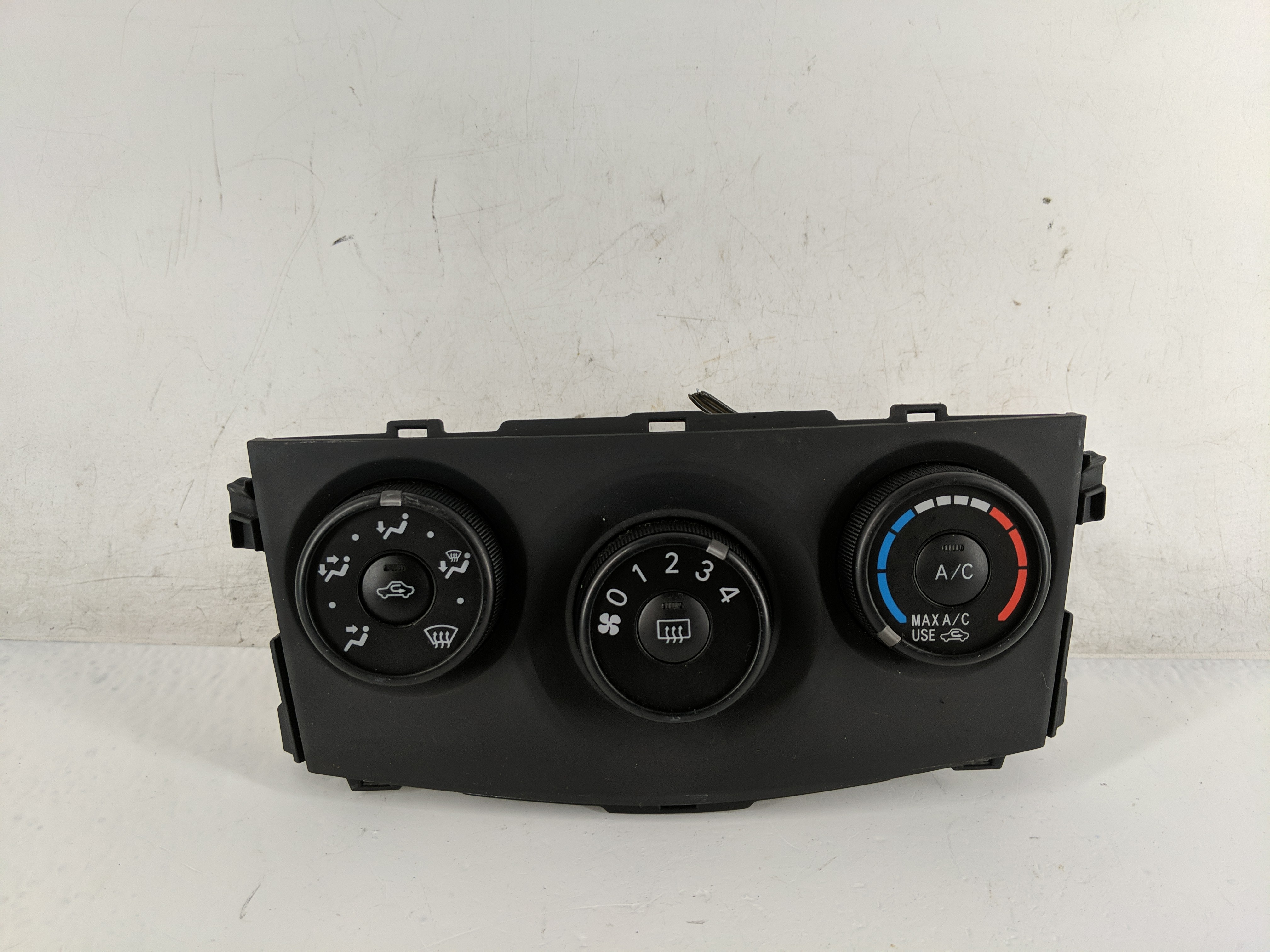 2009-2013 Toyota Corolla Ac Heater Roof Climate Control 55901 758734 1218774 - Oemusedautoparts1.com