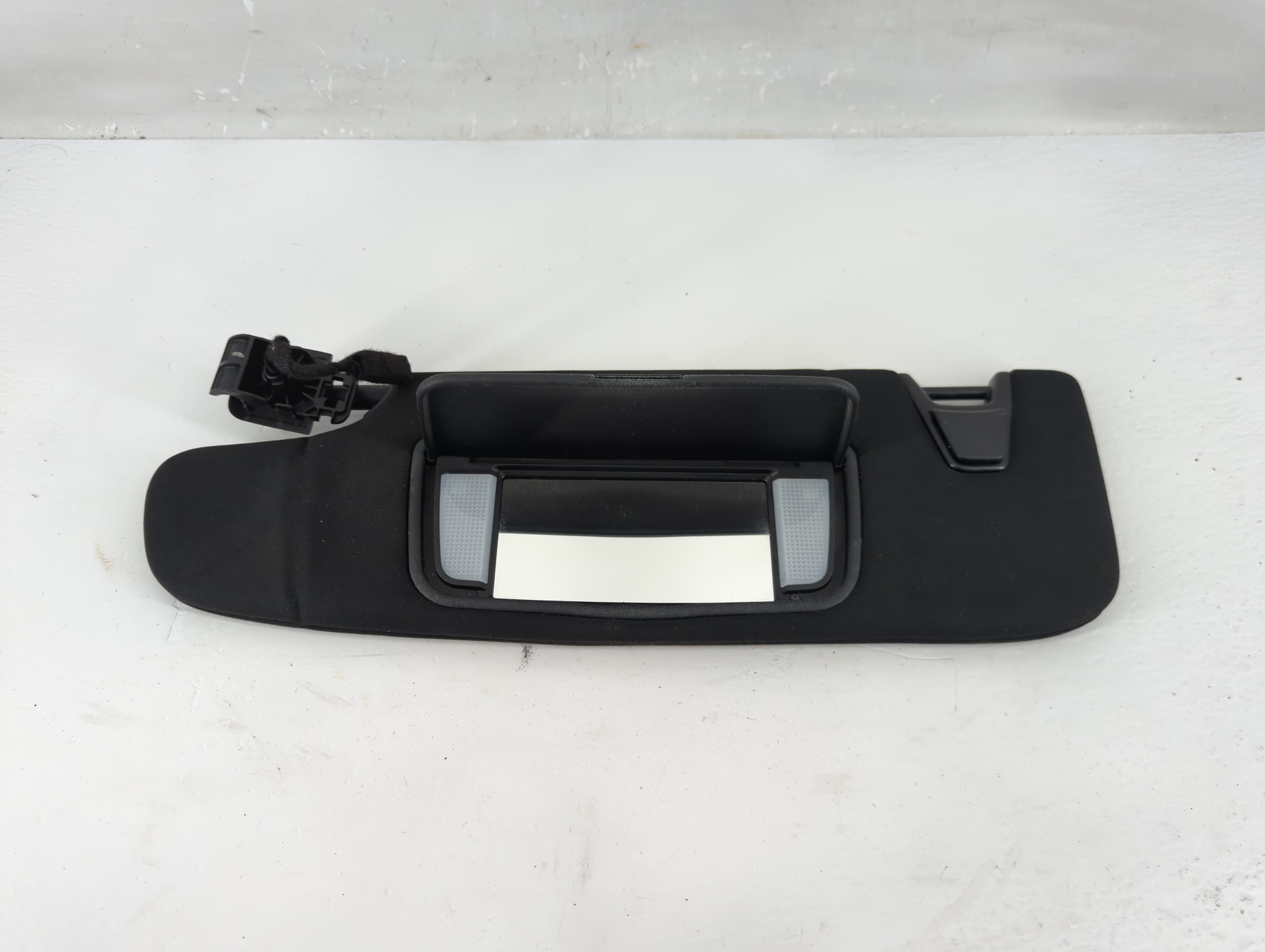 2015-2022 Ford Mustang Driver Sun Visor Mirror Left Sunvisor Black 1218835 - Oemusedautoparts1.com