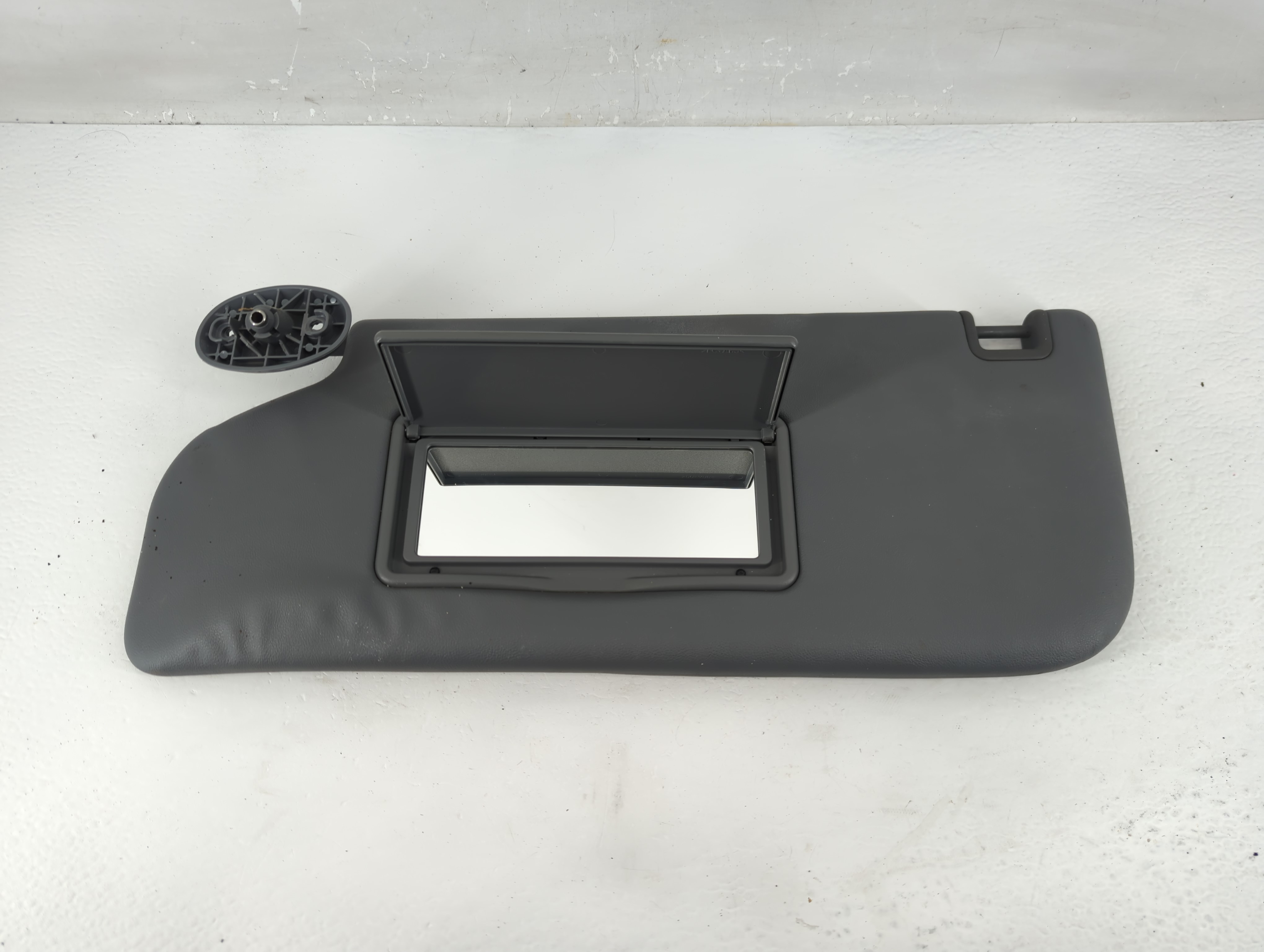 2011-2016 Ford F-250 Super Duty Driver Sun Visor Mirror Left Sunvisor 1218838 - Oemusedautoparts1.com