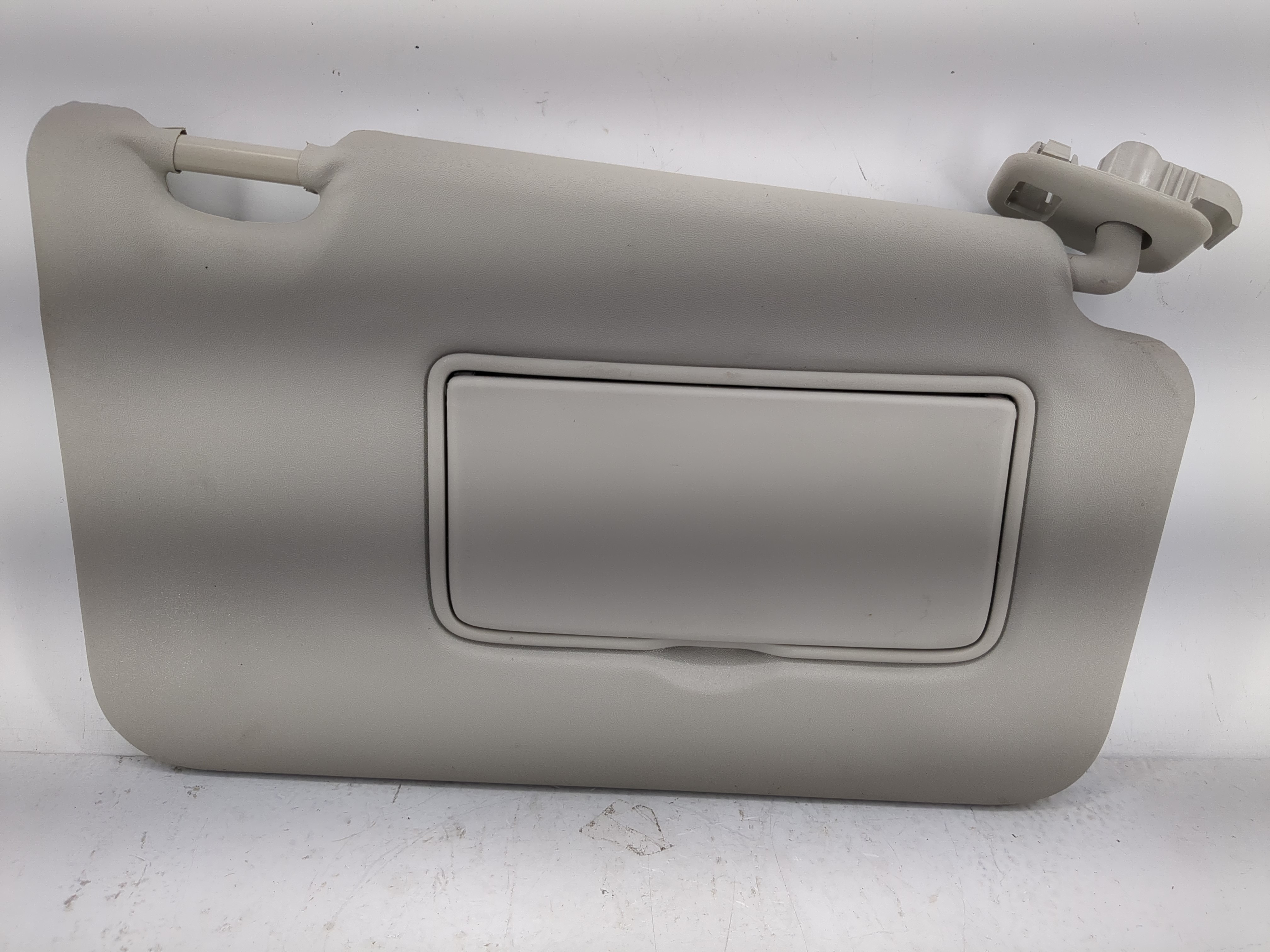 2025 Nissan Versa Passenger Sun Visor Mirror Right Sunvisor Light Gray 1218879 - Oemusedautoparts1.com