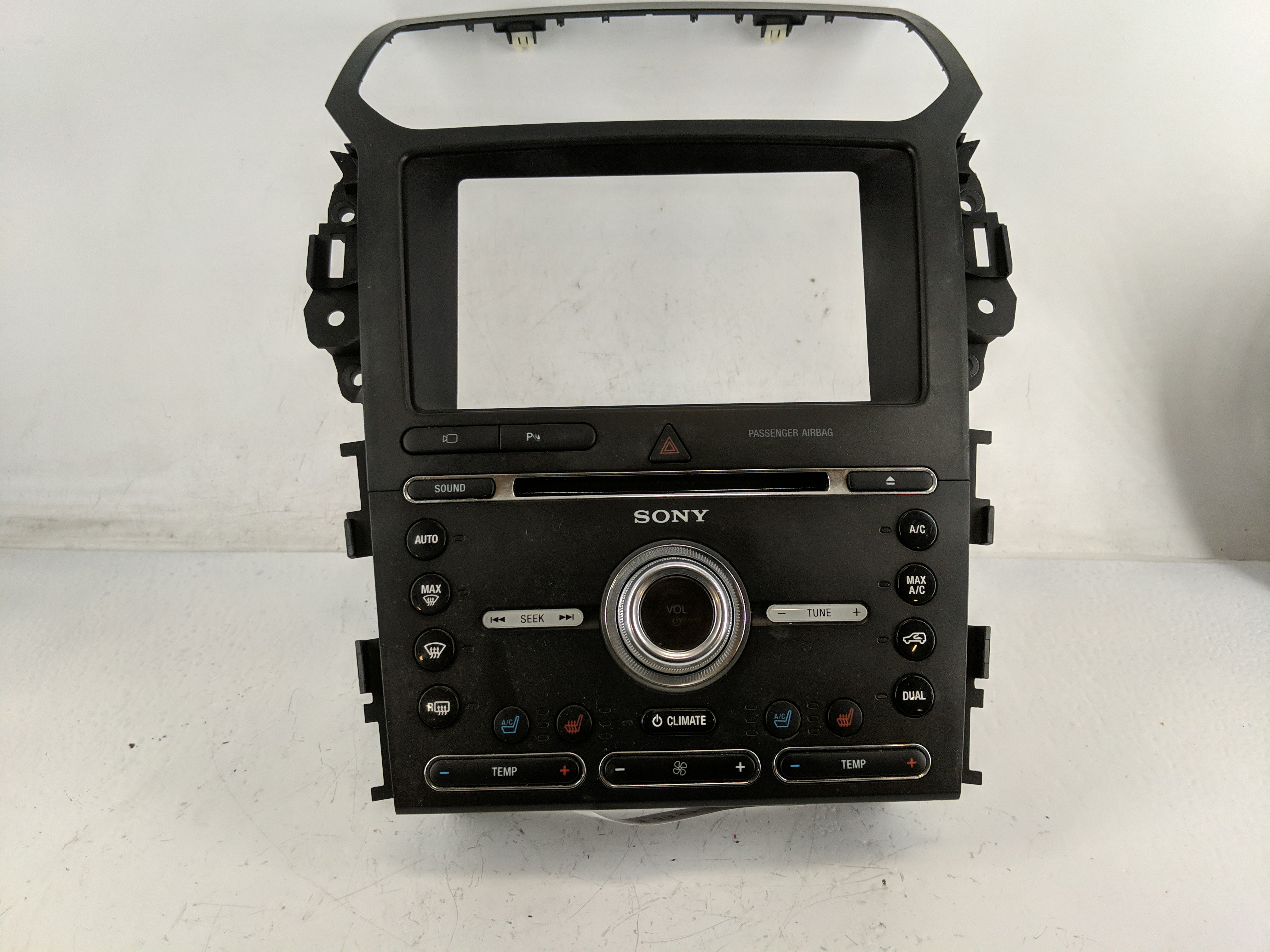 Picture of 2018 Ford Explorer Am Fm Cd Player Radio Receiver 1218937