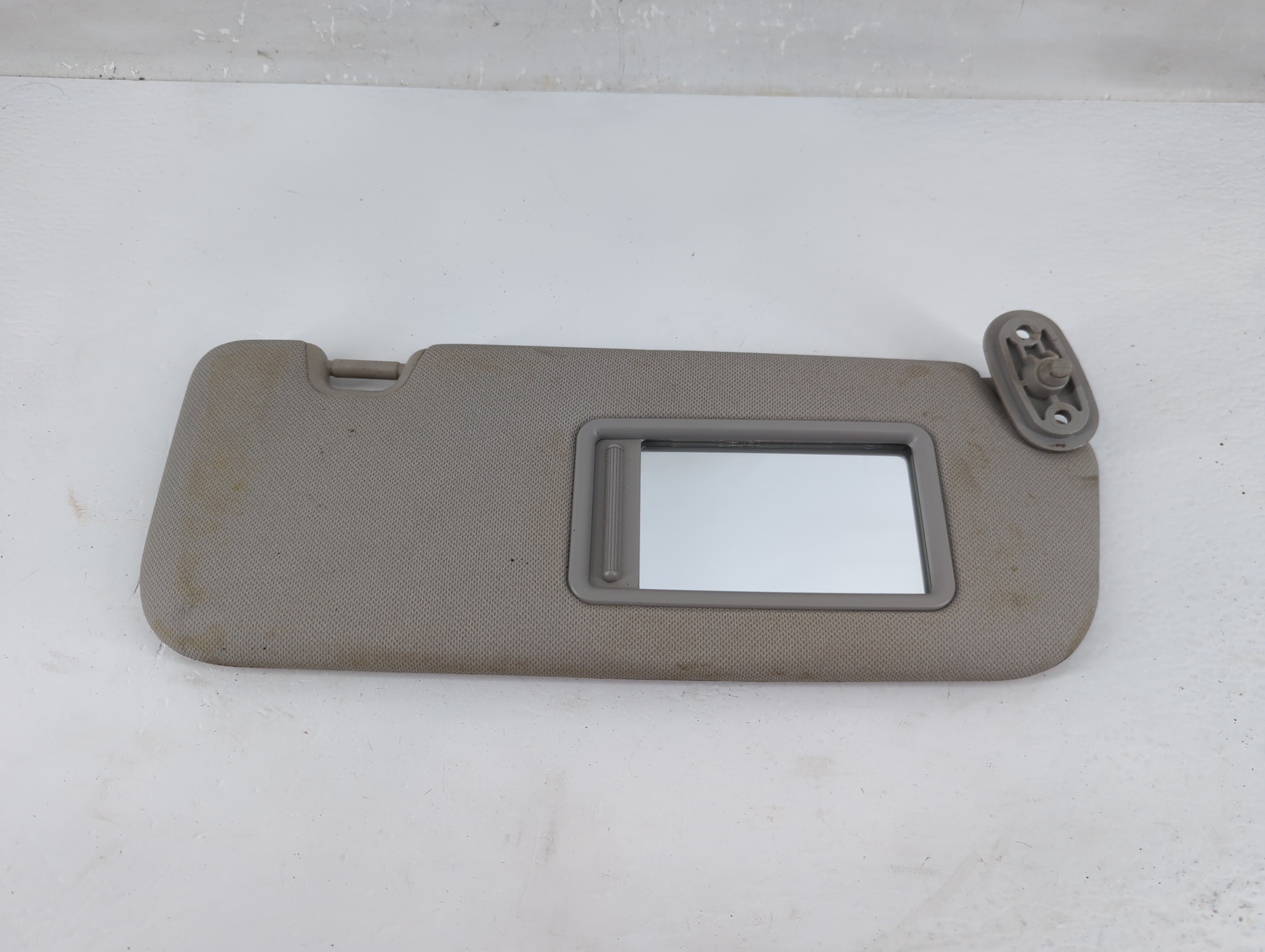 2014-2016 Kia Forte Passenger Sun Visor Mirror Right Sunvisor Gray 1218965 - Oemusedautoparts1.com