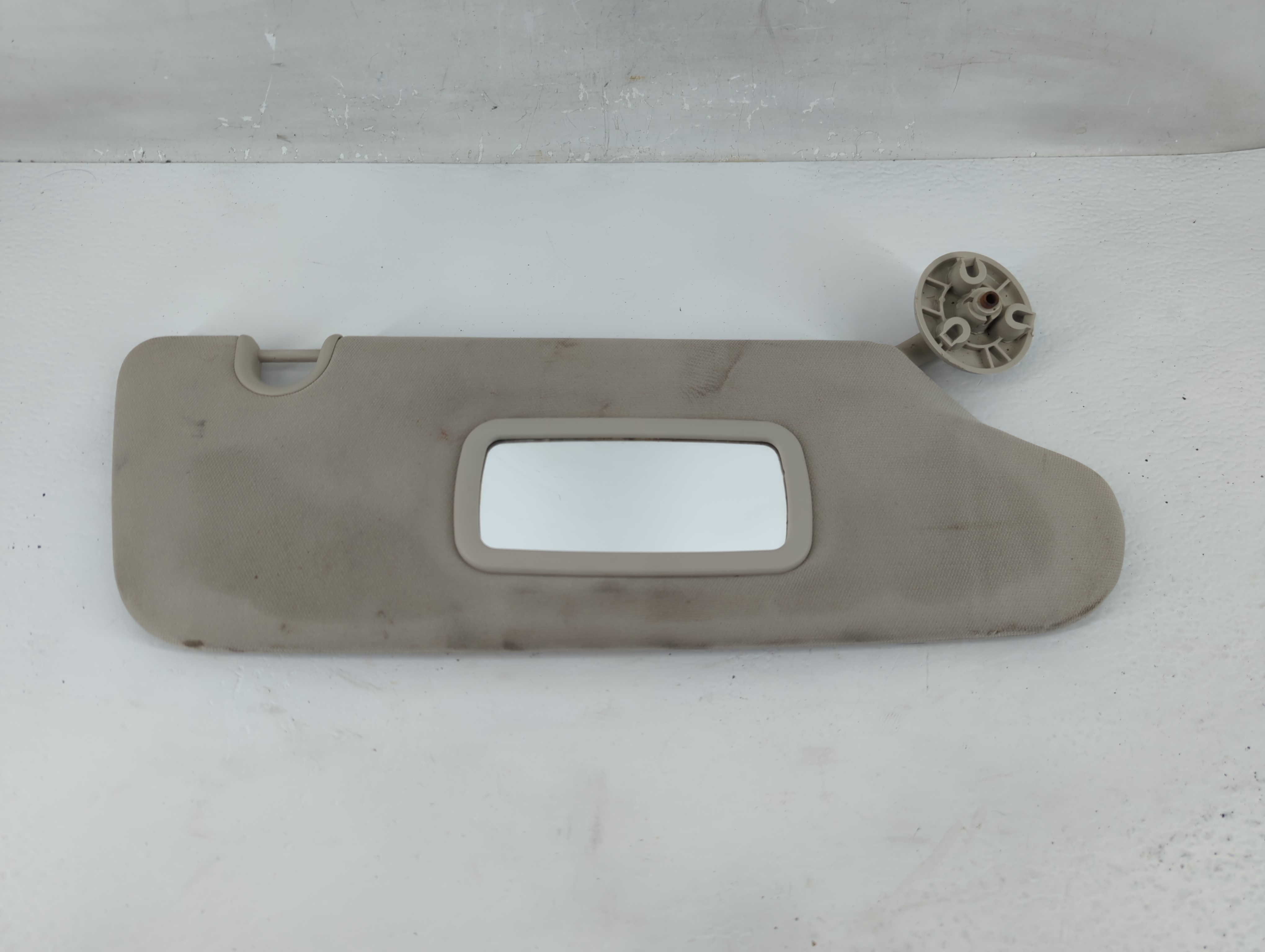 Dodge Caravan Passenger Sun Visor Mirror Right Sunvisor Light Beige 1218967 - Oemusedautoparts1.com