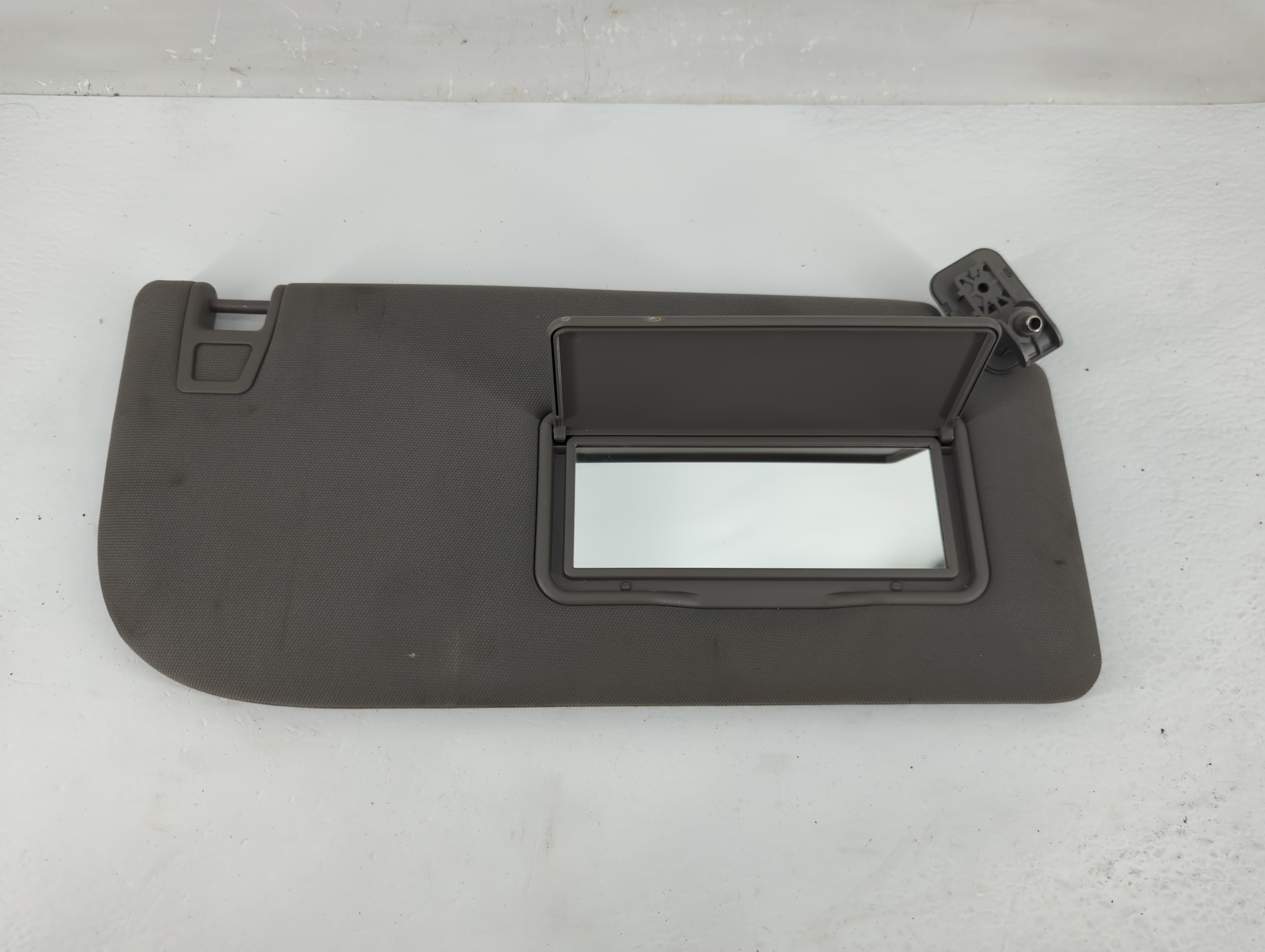 2018-2020 Ford F-150 Passenger Sun Visor Mirror Right Sunvisor Dark Grey 1218971 - Oemusedautoparts1.com