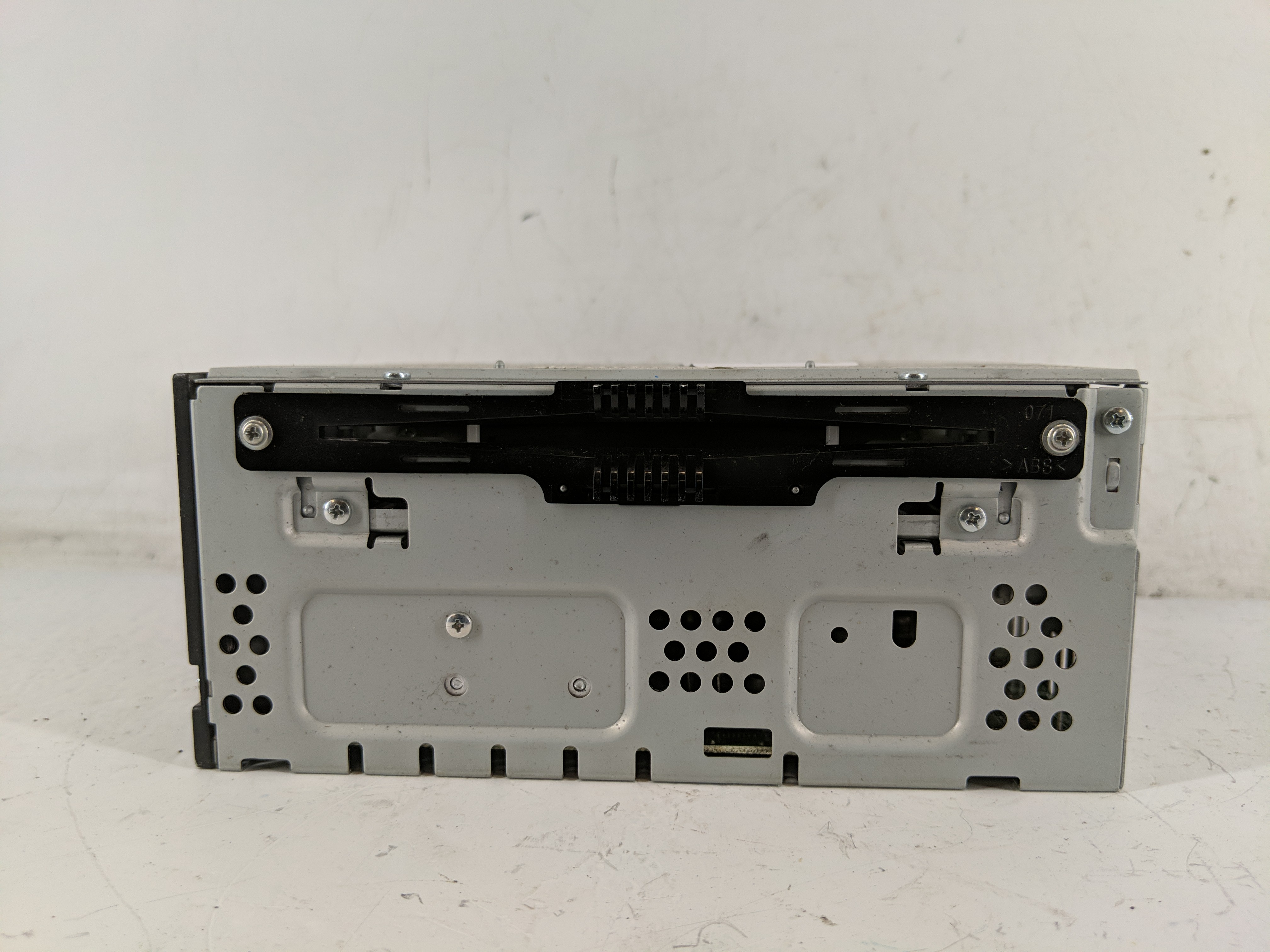2015-2016 Lincoln Mkc Am Fm Cd Player Radio Receiver 1218984 - Oemusedautoparts1.com