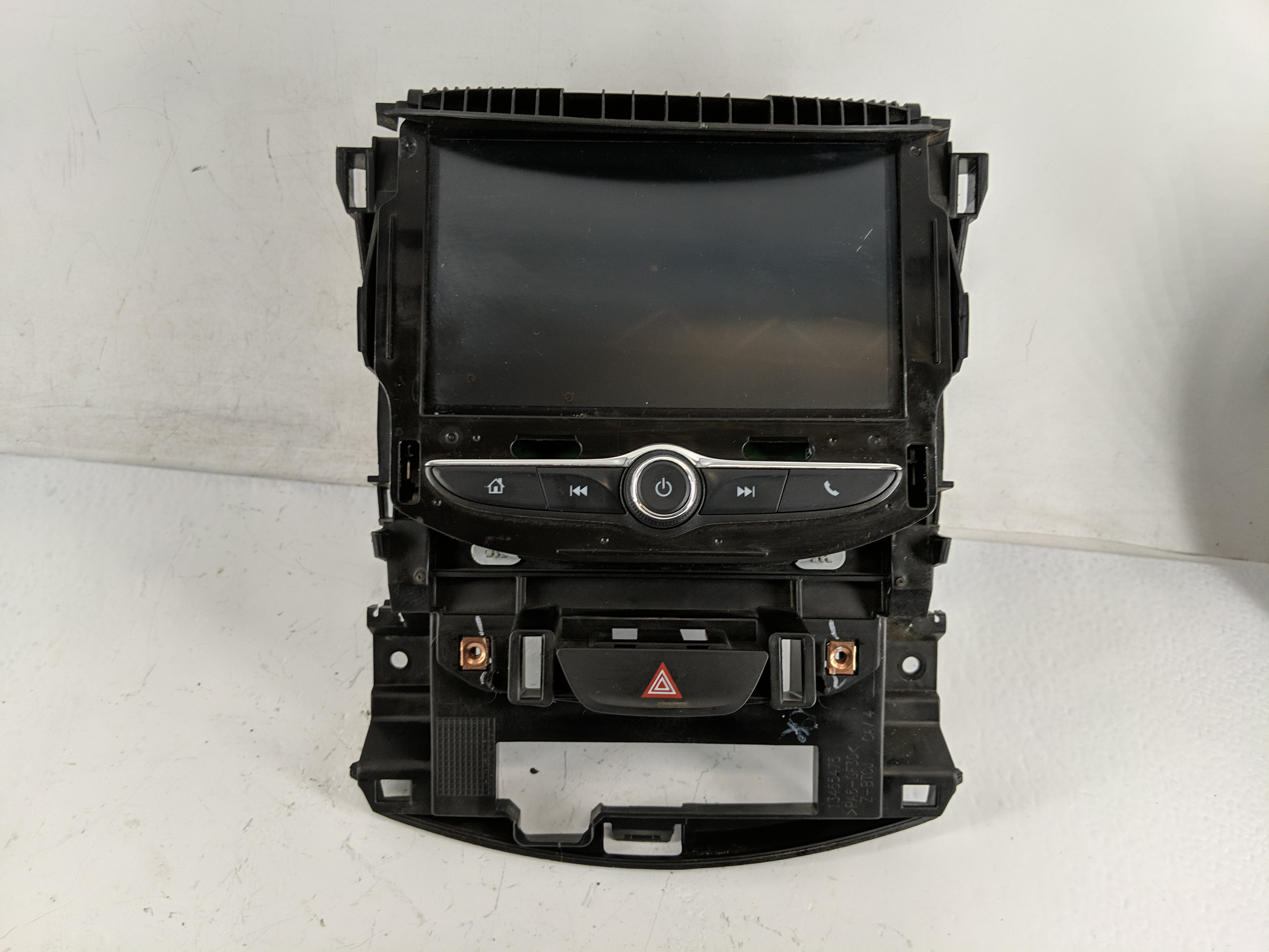 2017-2017 Chevrolet Cruze Radio Control Panel 1219001 - Oemusedautoparts1.com