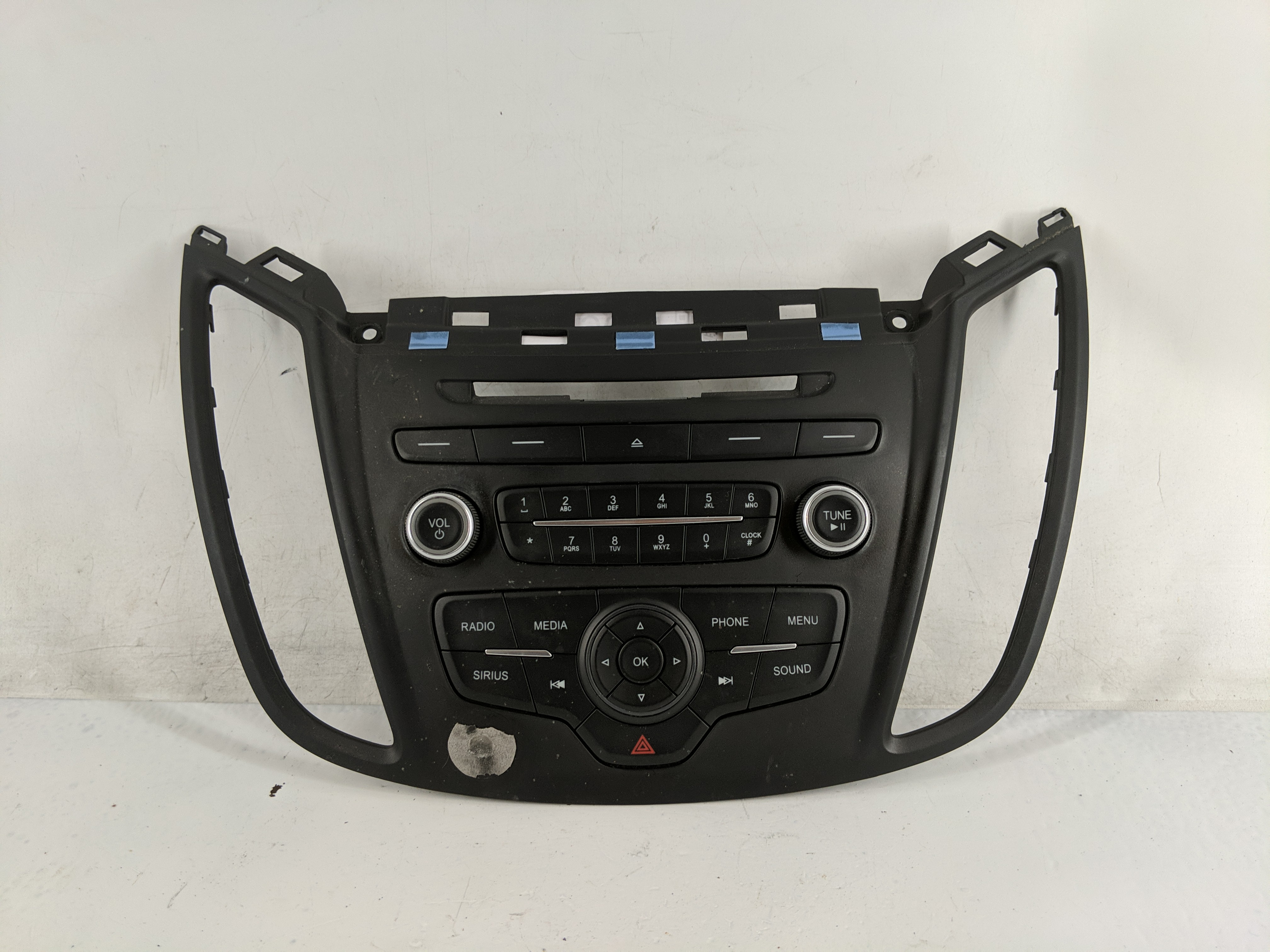 2017-2019 Ford Escape Am Fm Cd Player Radio Receiver 1219017 - Oemusedautoparts1.com