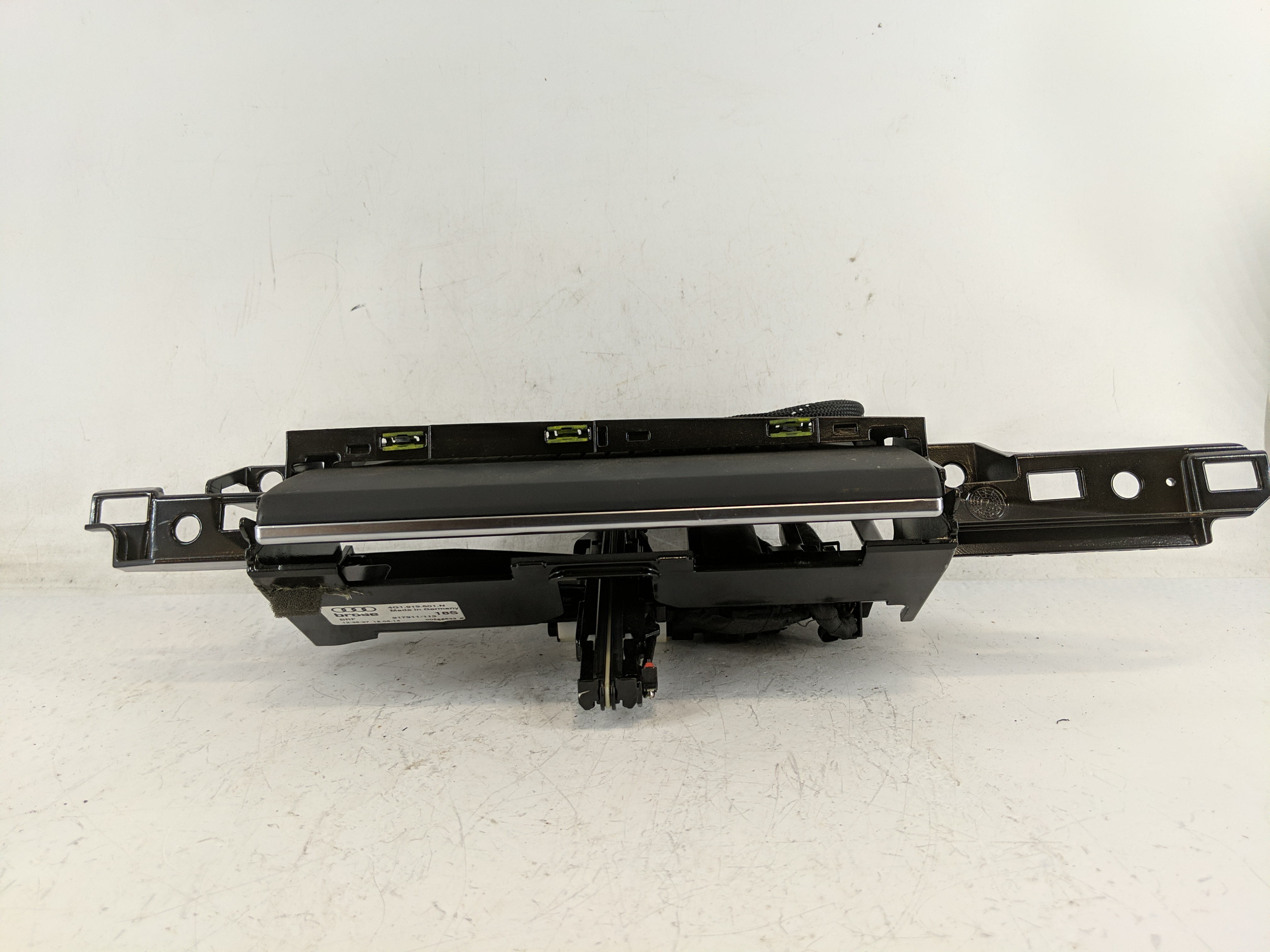 2012-2015 Audi A6 Information Display Screen 1219039 - Oemusedautoparts1.com