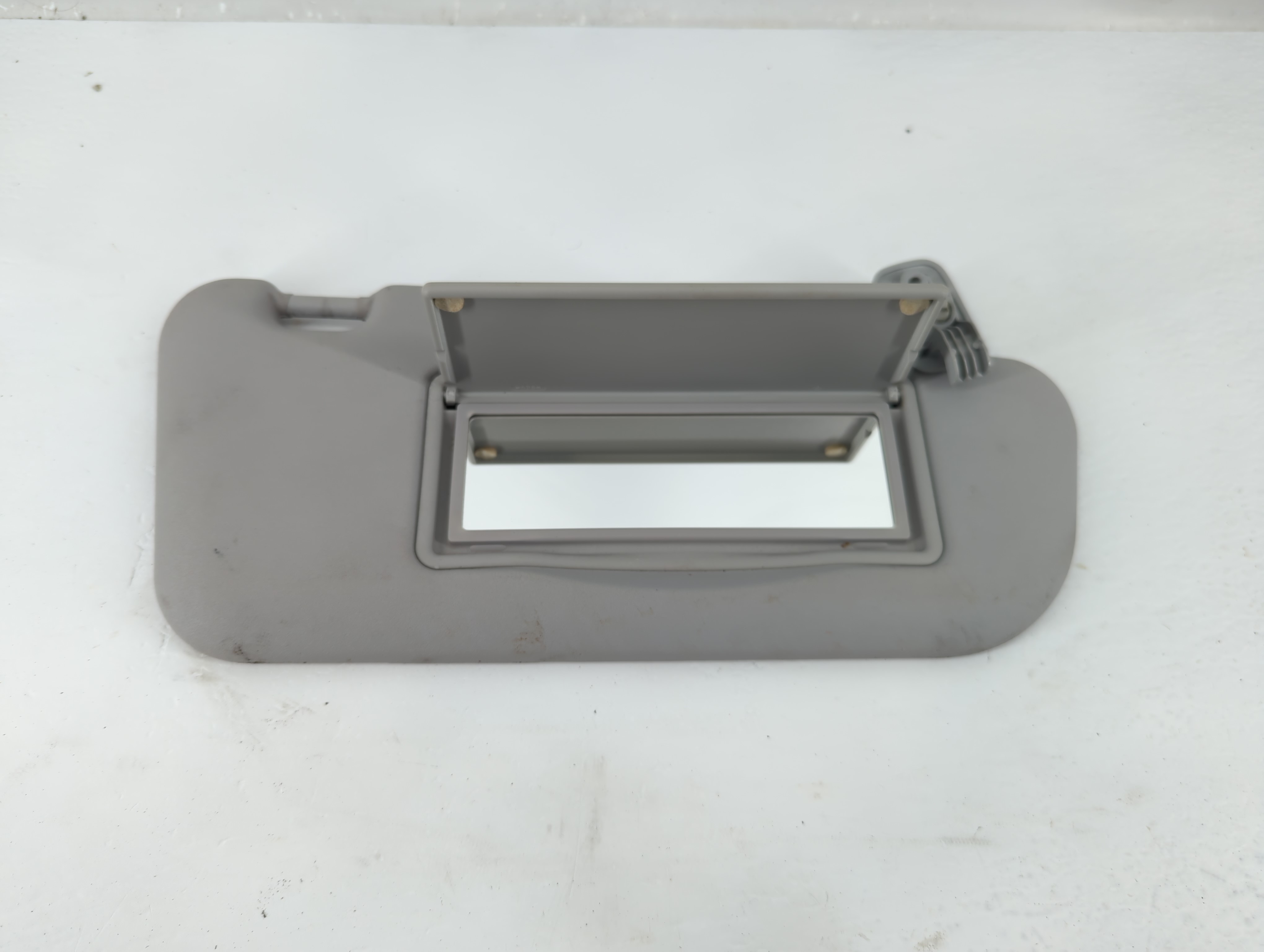 2004-2009 Mazda 3 Passenger Sun Visor Mirror Right Sunvisor Gray 1219069 - Oemusedautoparts1.com