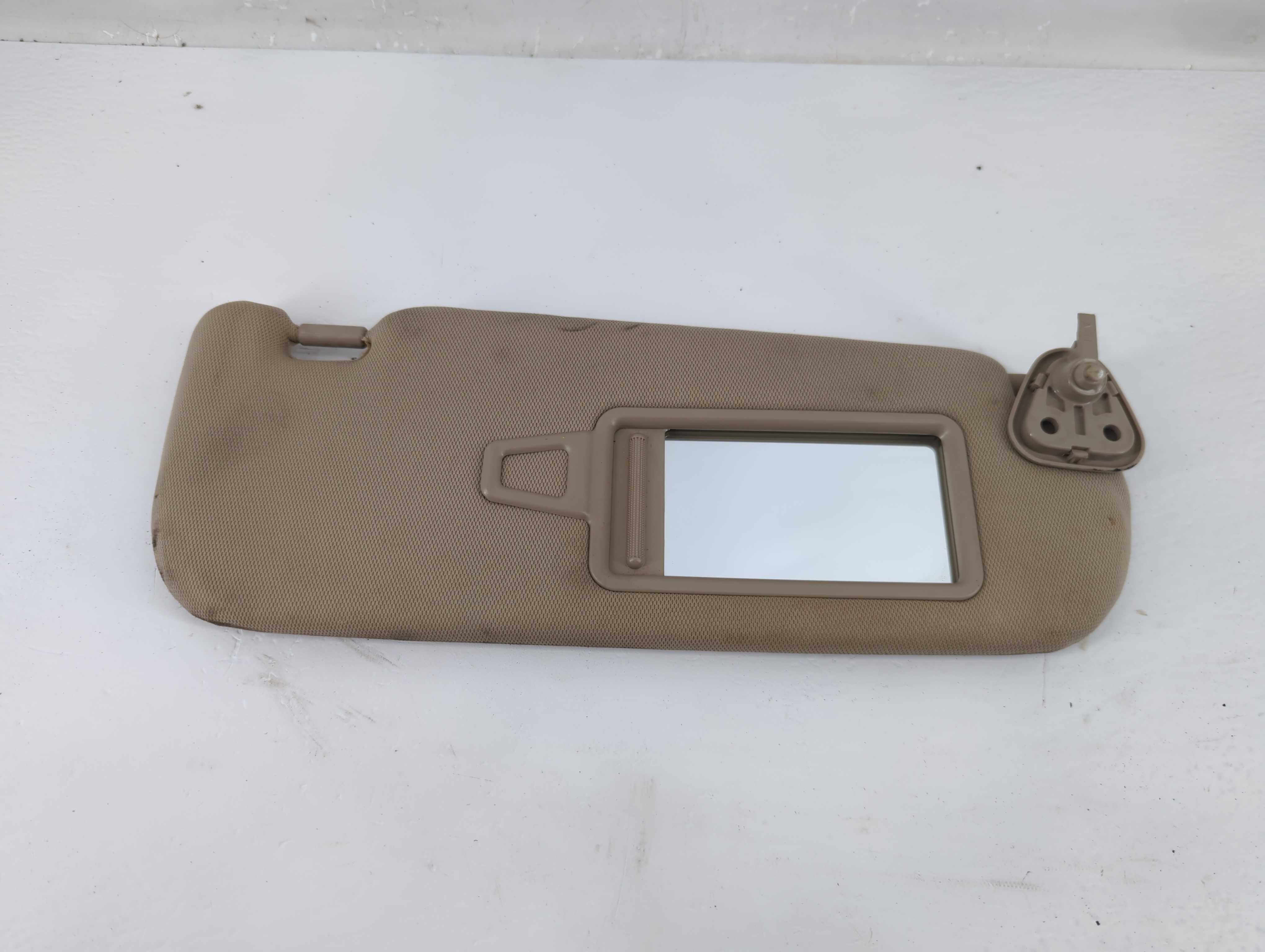 2011-2016 Kia Optima Driver Sun Visor Mirror Left Sunvisor Beige 1219092 - Oemusedautoparts1.com