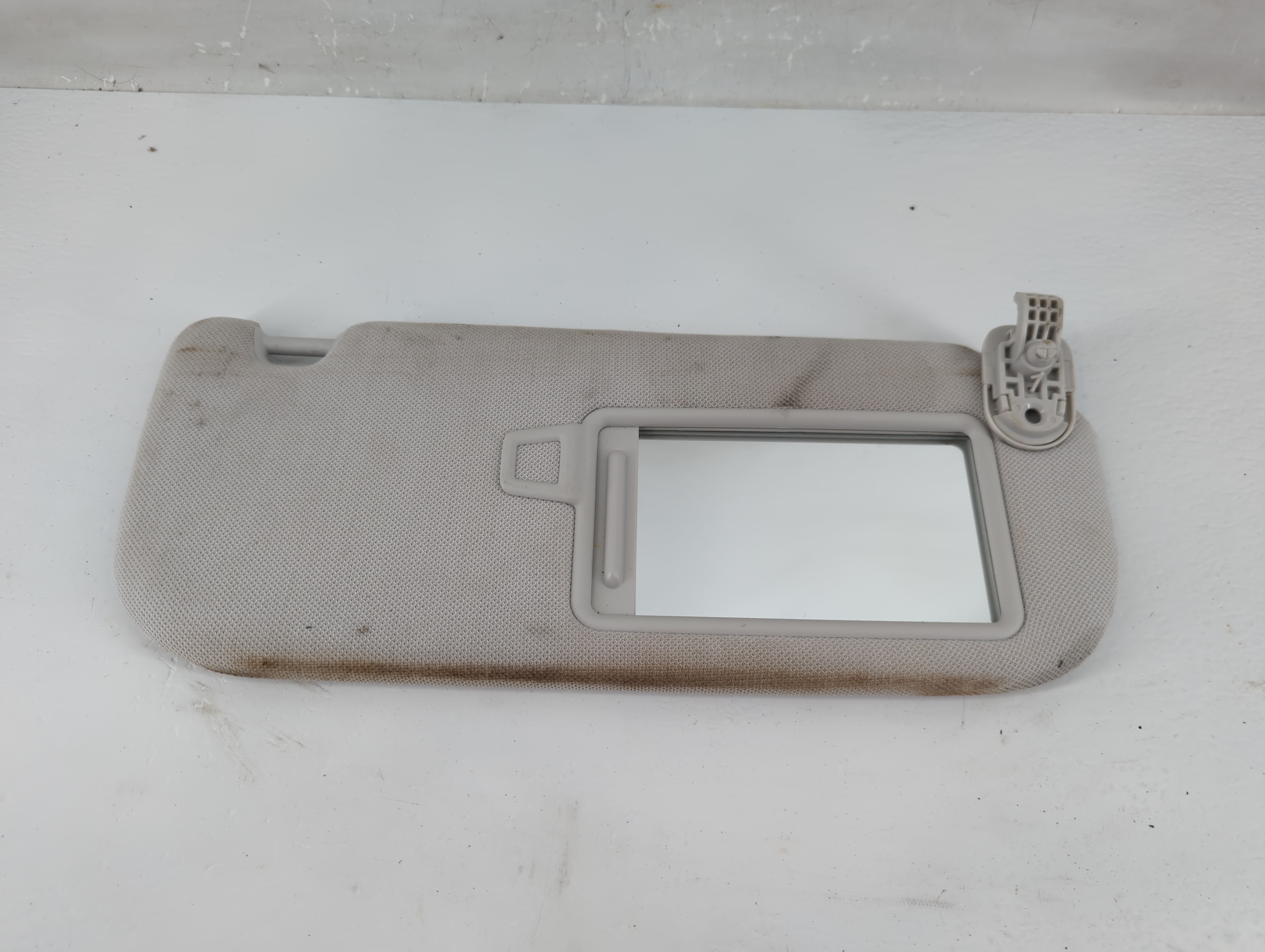 2023 Hyundai Ioniq5 Passenger Sun Visor Mirror Right Sunvisor Light Grey 1219094 - Oemusedautoparts1.com