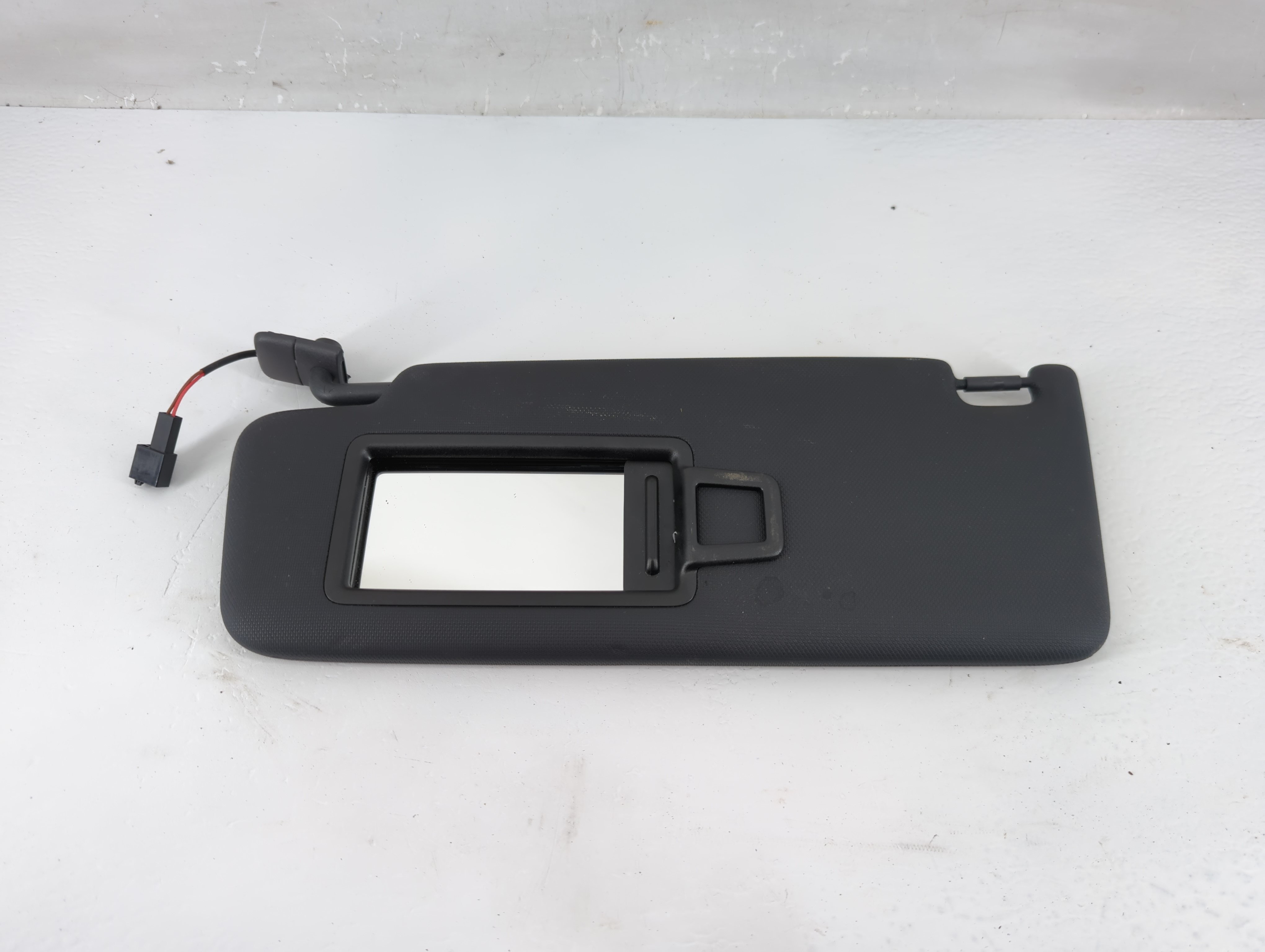 2025 Audi Q3 Driver Sun Visor Mirror Left Sunvisor Black 1219097 - Oemusedautoparts1.com