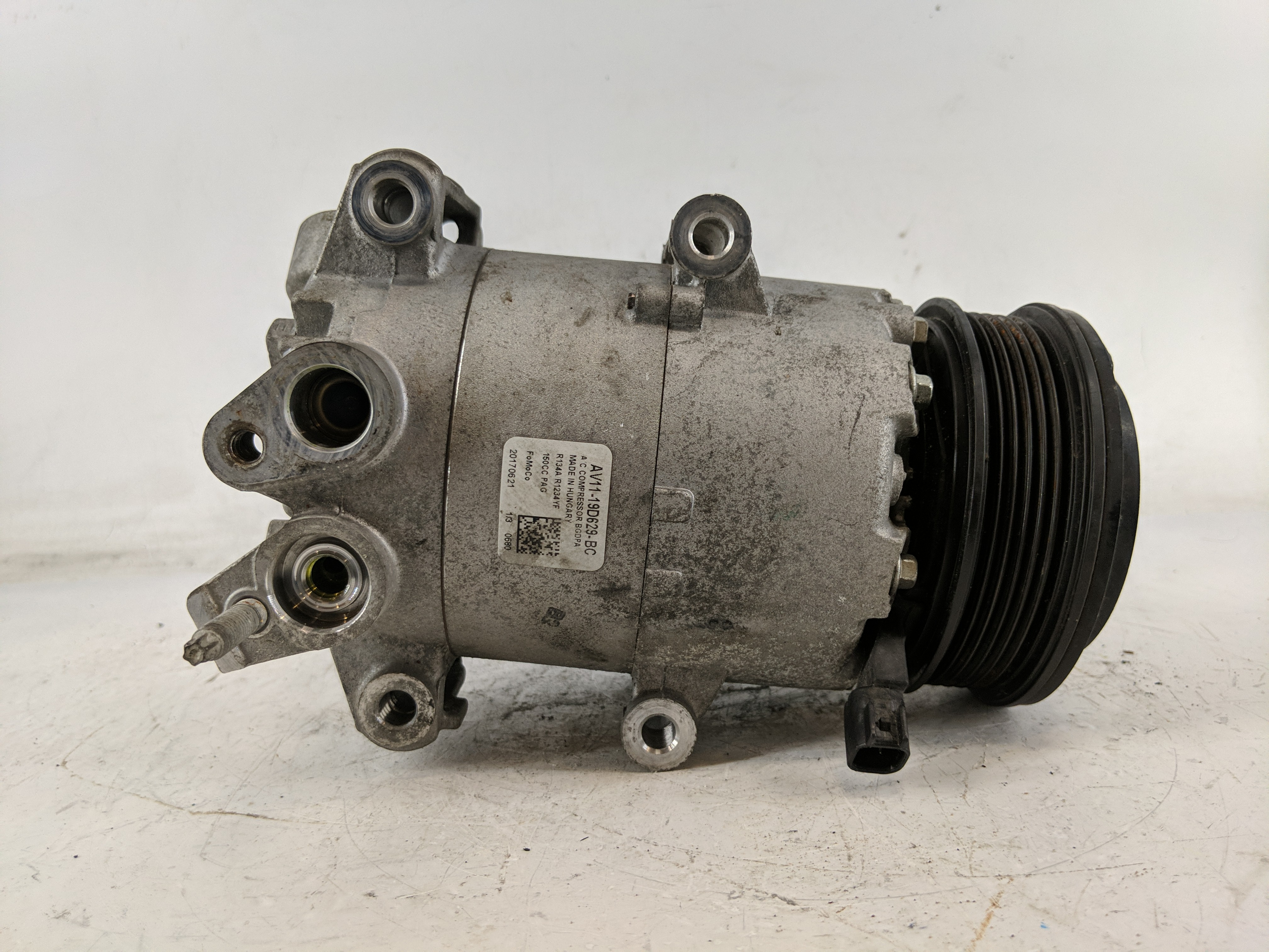2014-2019 Ford Fiesta Air Conditioning A/c Ac Compressor Oem 1219162 - Oemusedautoparts1.com