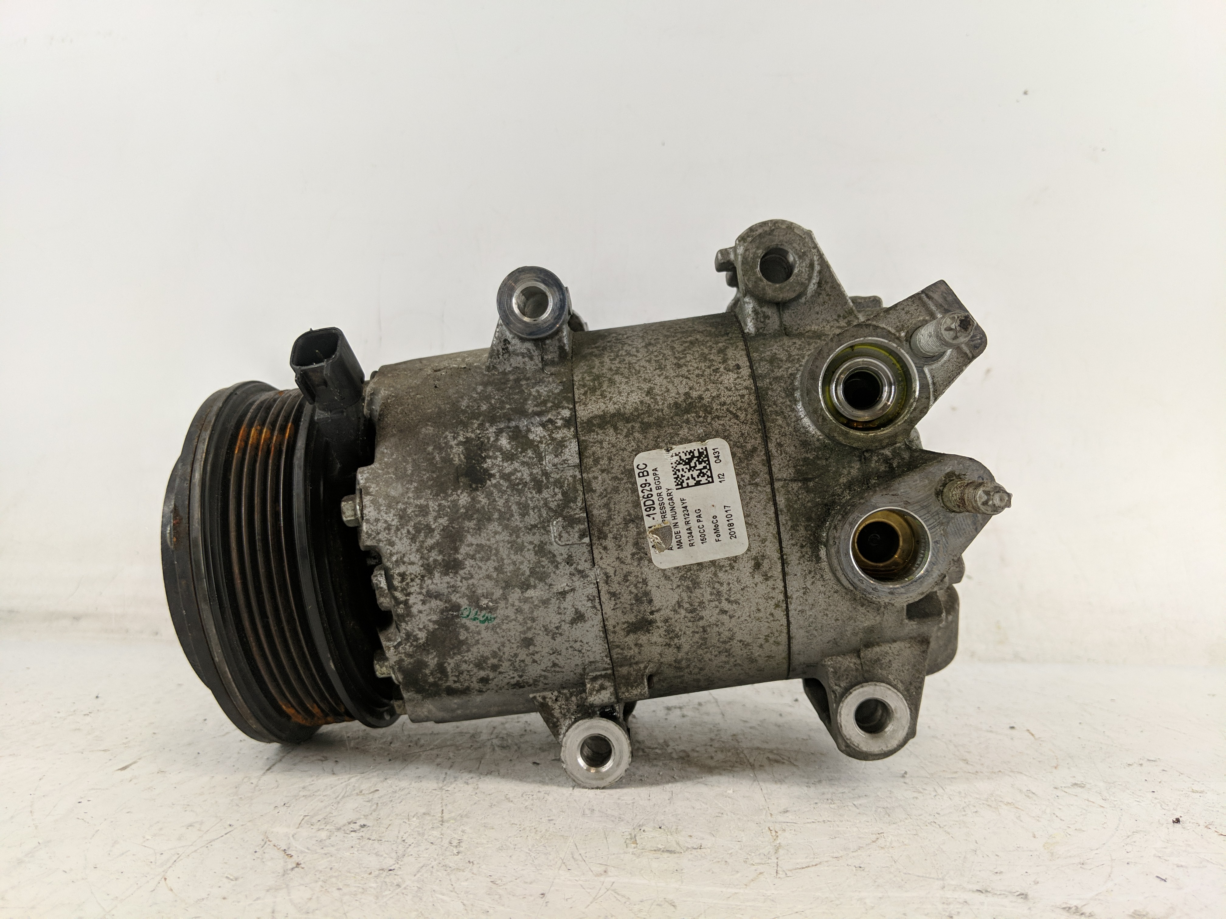 2014-2019 Ford Fiesta Air Conditioning A/c Ac Compressor Oem 1219163 - Oemusedautoparts1.com