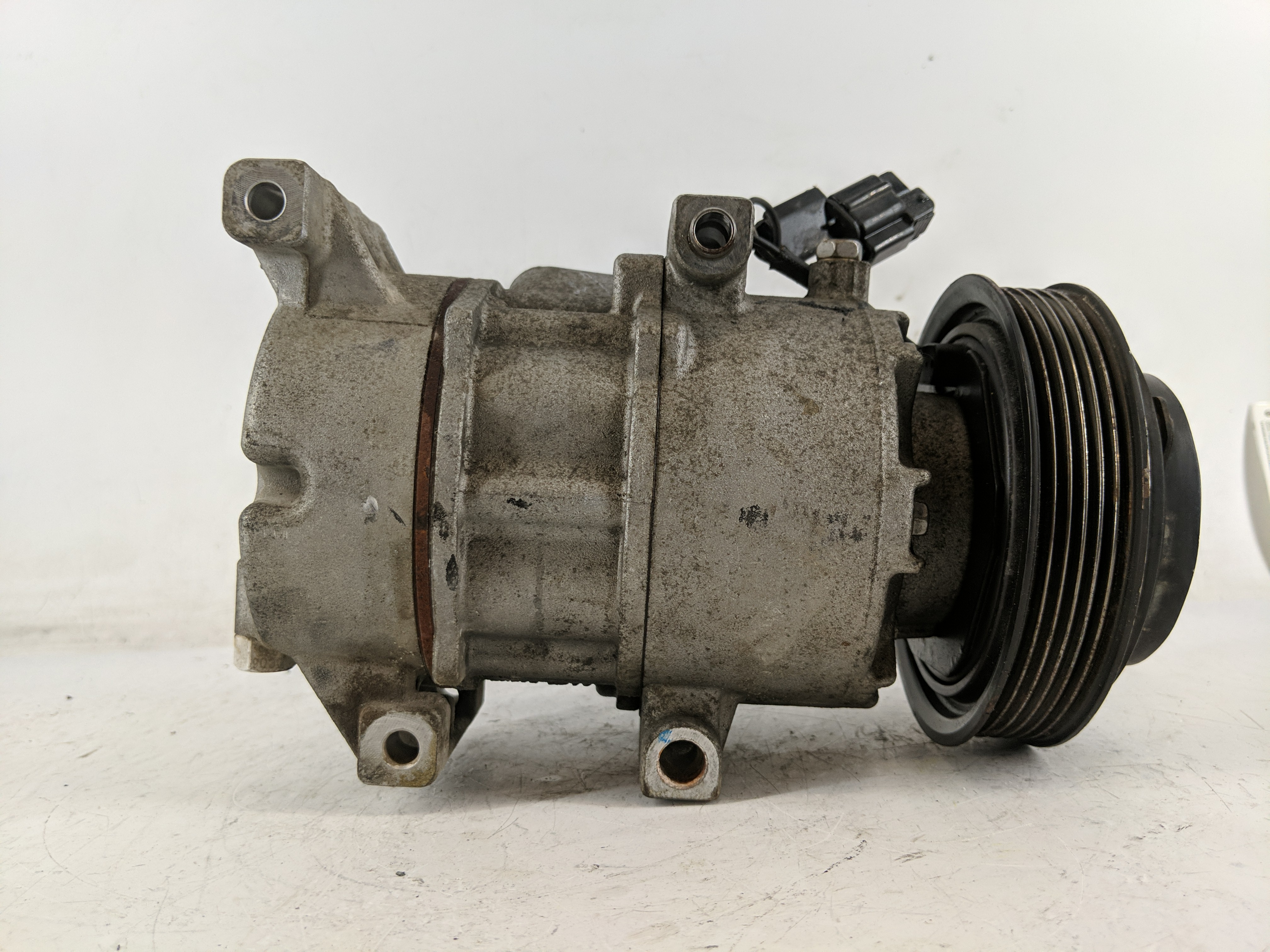 2015-2017 Hyundai Veloster Air Conditioning A/c Ac Compressor Oem 1219230 - Oemusedautoparts1.com