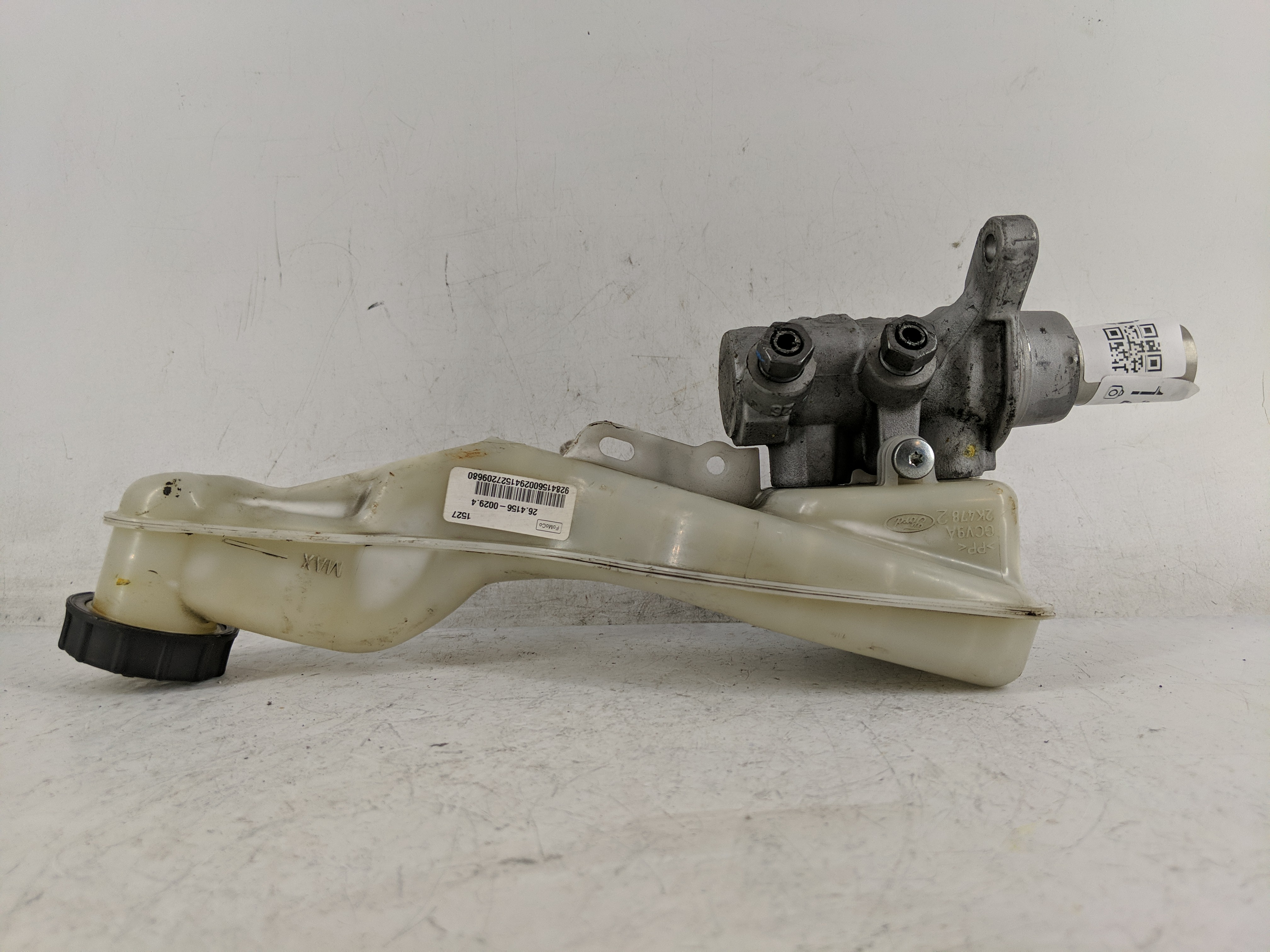 2016-2018 Lincoln Mkx Brake Master Cylinder 1219239 - Oemusedautoparts1.com