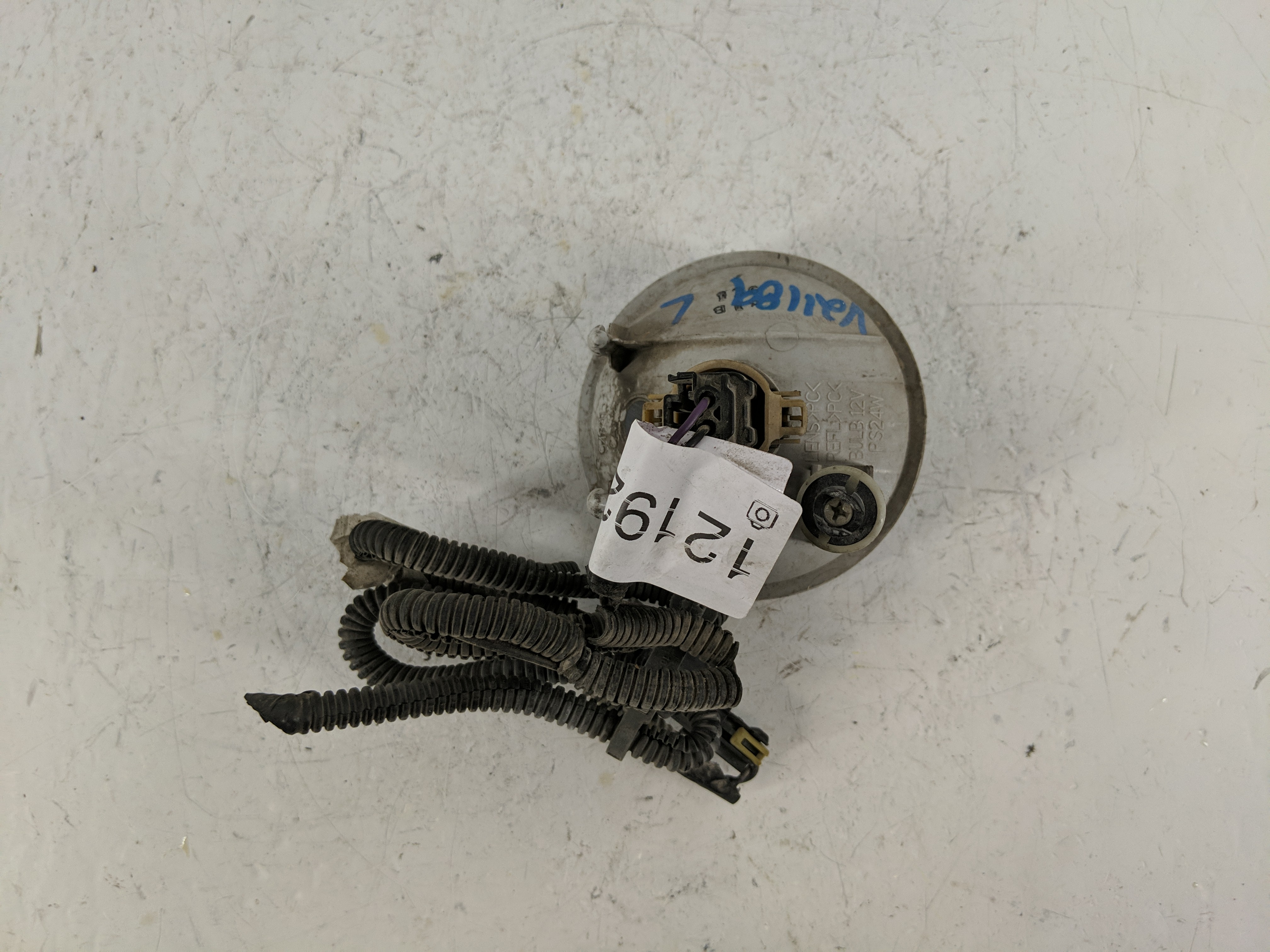 2007-2014 Gmc Yukon Driver Left Oem Front Light Lamp 1219250 - Oemusedautoparts1.com