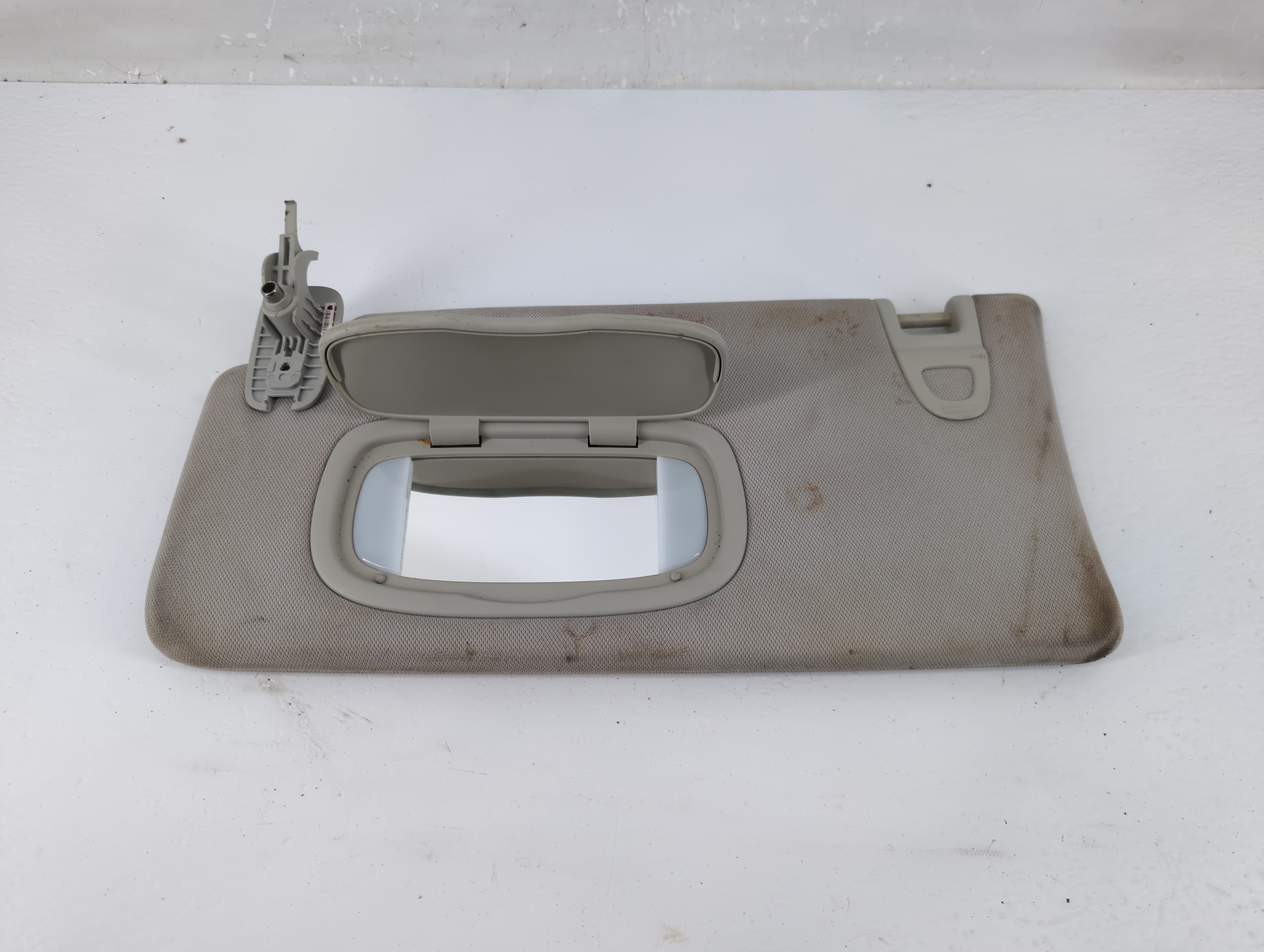 Picture of 2018 Jeep Compass Driver Sun Visor Mirror Left Sunvisor Gray 1219274