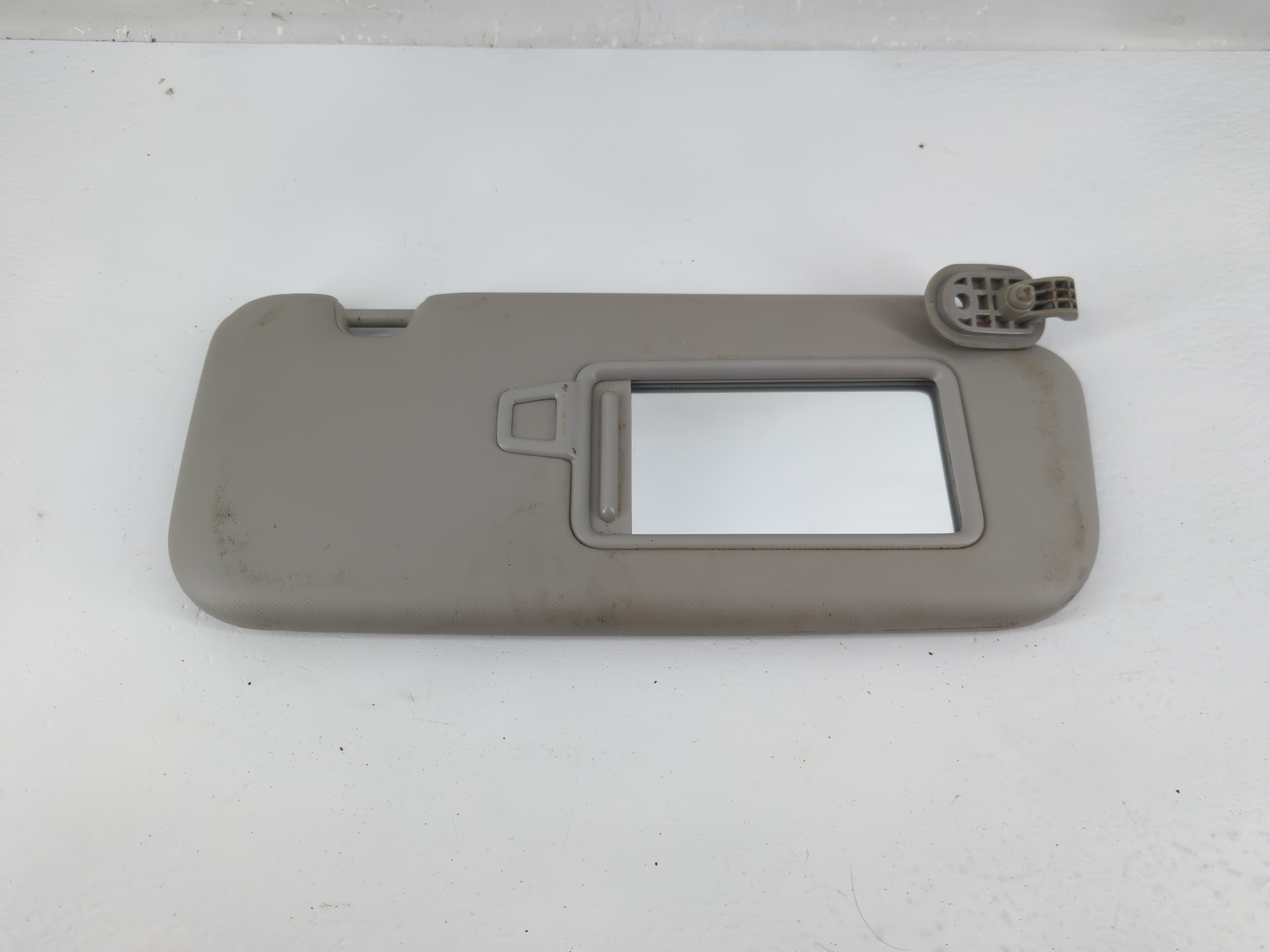 2018-2020 Kia Rio Passenger Sun Visor Mirror Right Sunvisor Gray 1219283 - Oemusedautoparts1.com