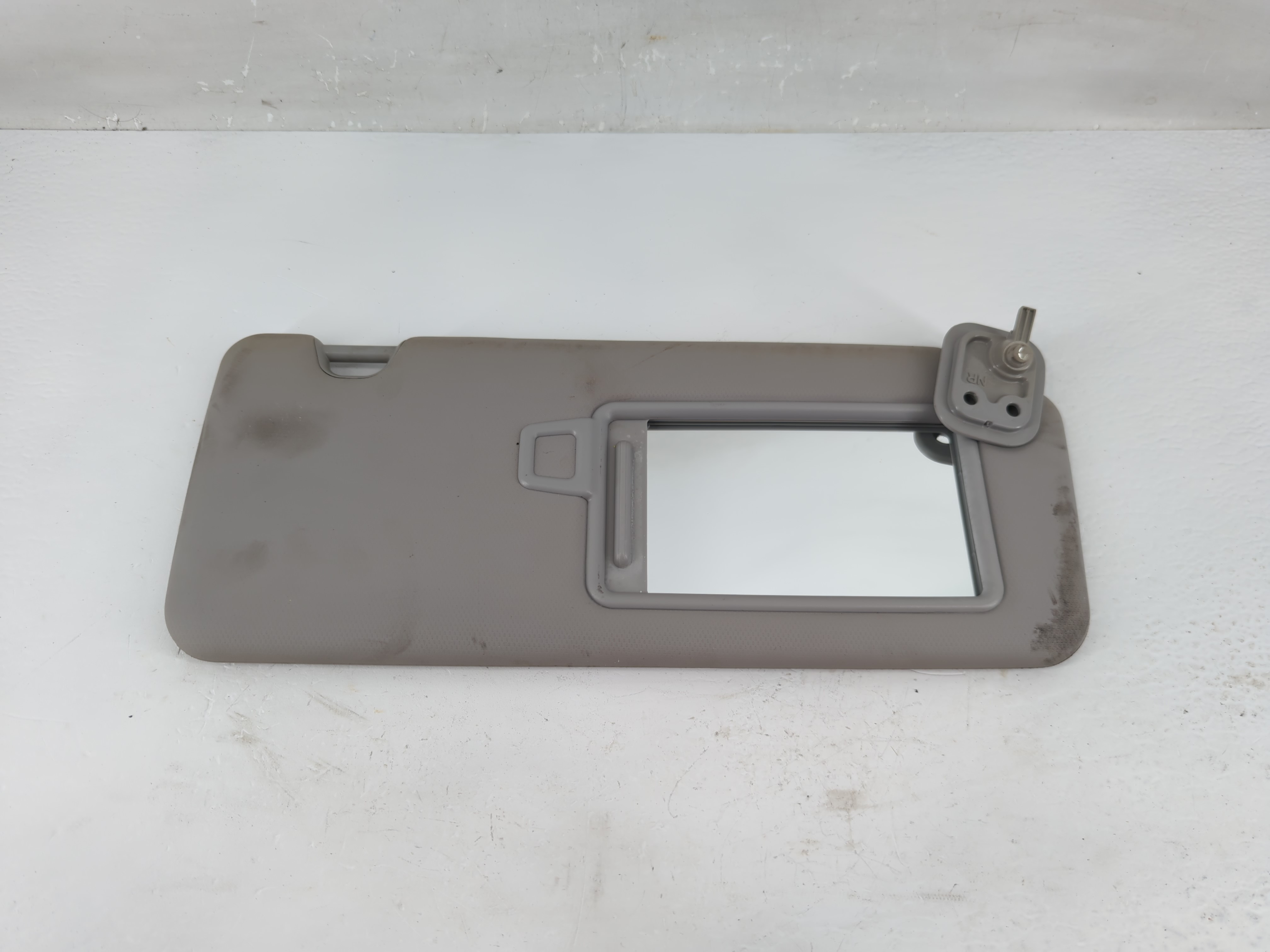 2016-2021 Hyundai Tucson Passenger Sun Visor Mirror Right Sunvisor Grey 1219325 - Oemusedautoparts1.com