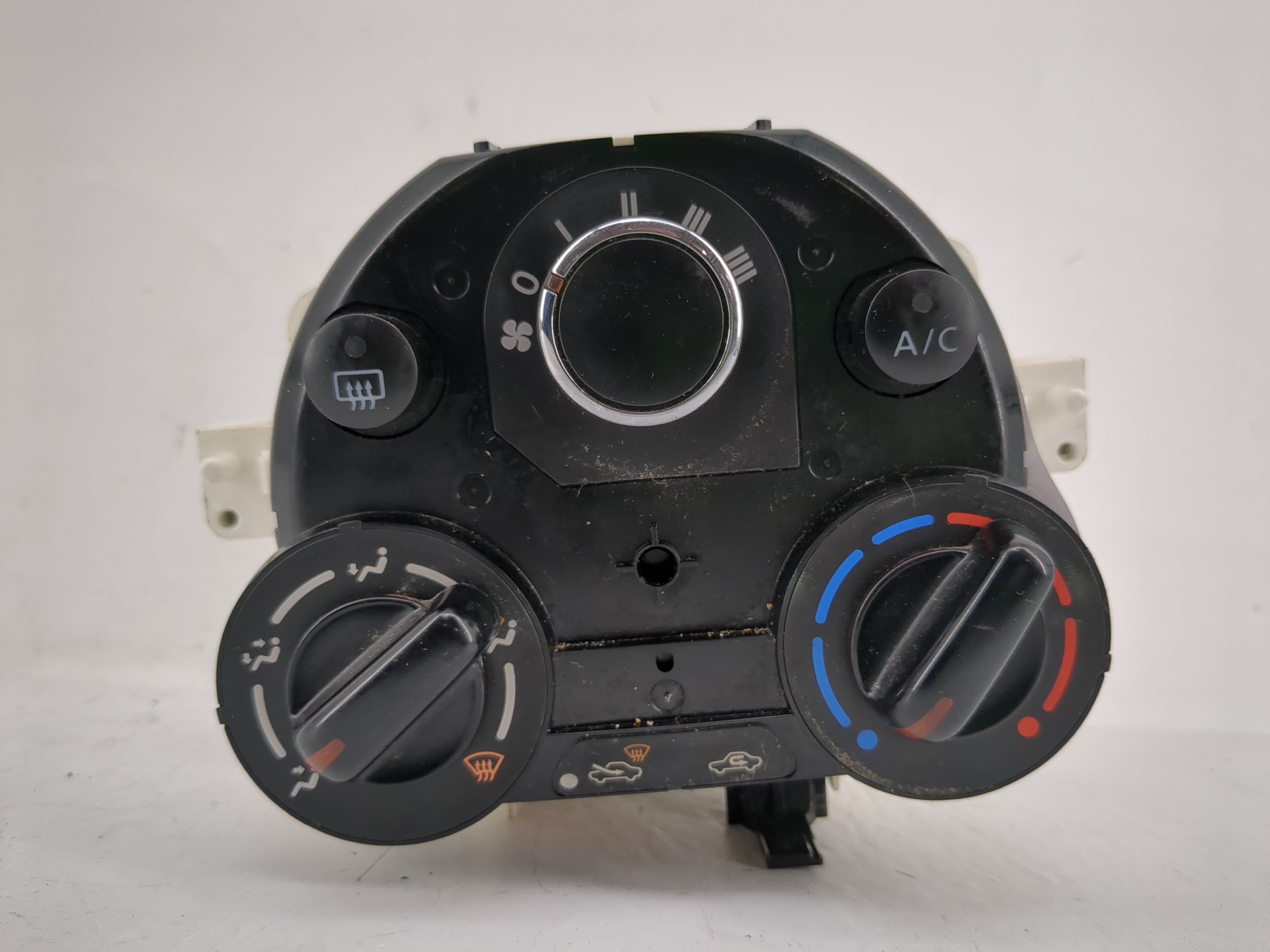 2015-2018 Nissan Versa Ac Heater Roof Climate Control 27513 9kk0a 1219335 - Oemusedautoparts1.com