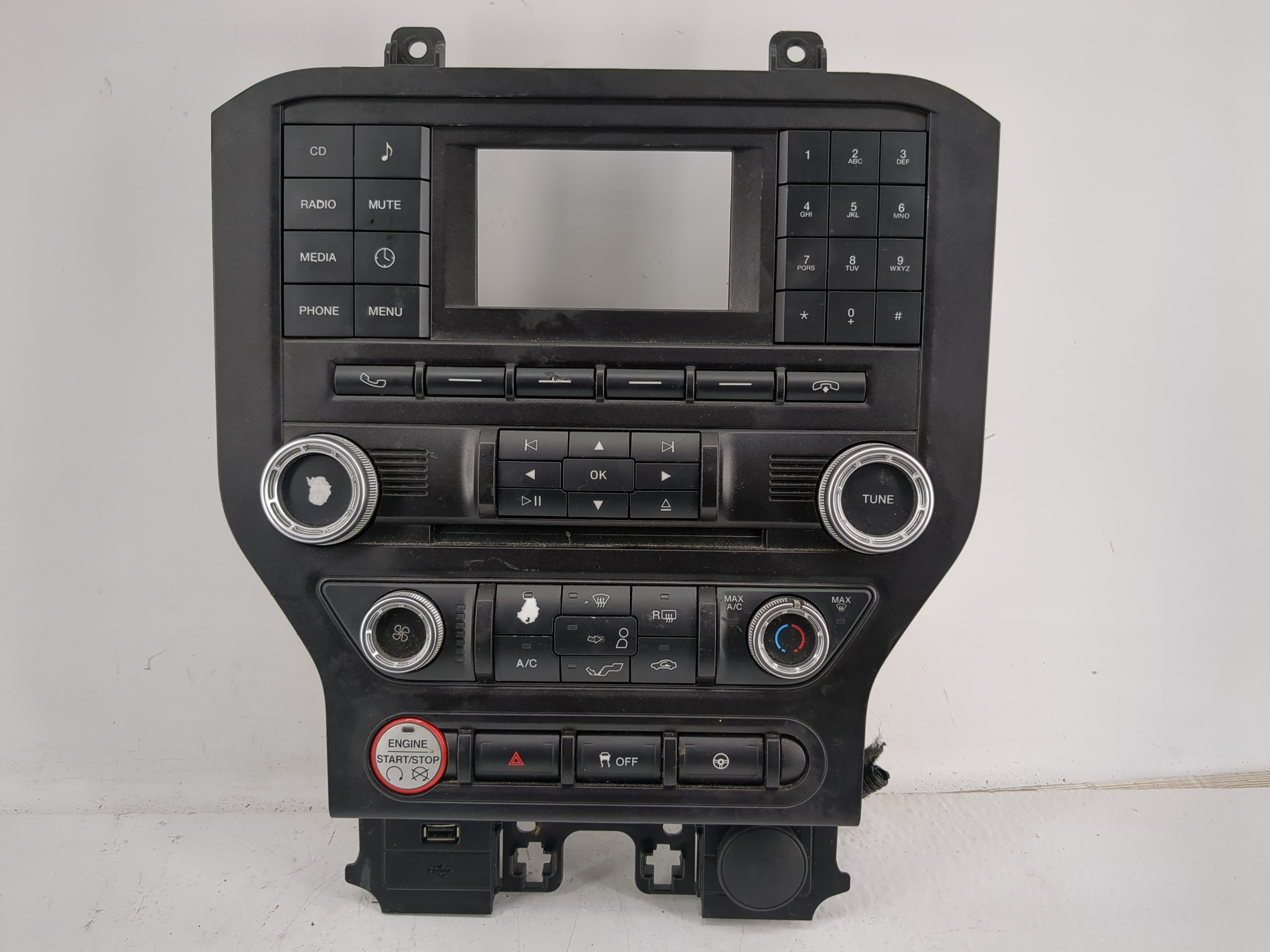 2015-2016 Ford Mustang Am Fm Cd Player Radio Receiver 1219355 - Oemusedautoparts1.com