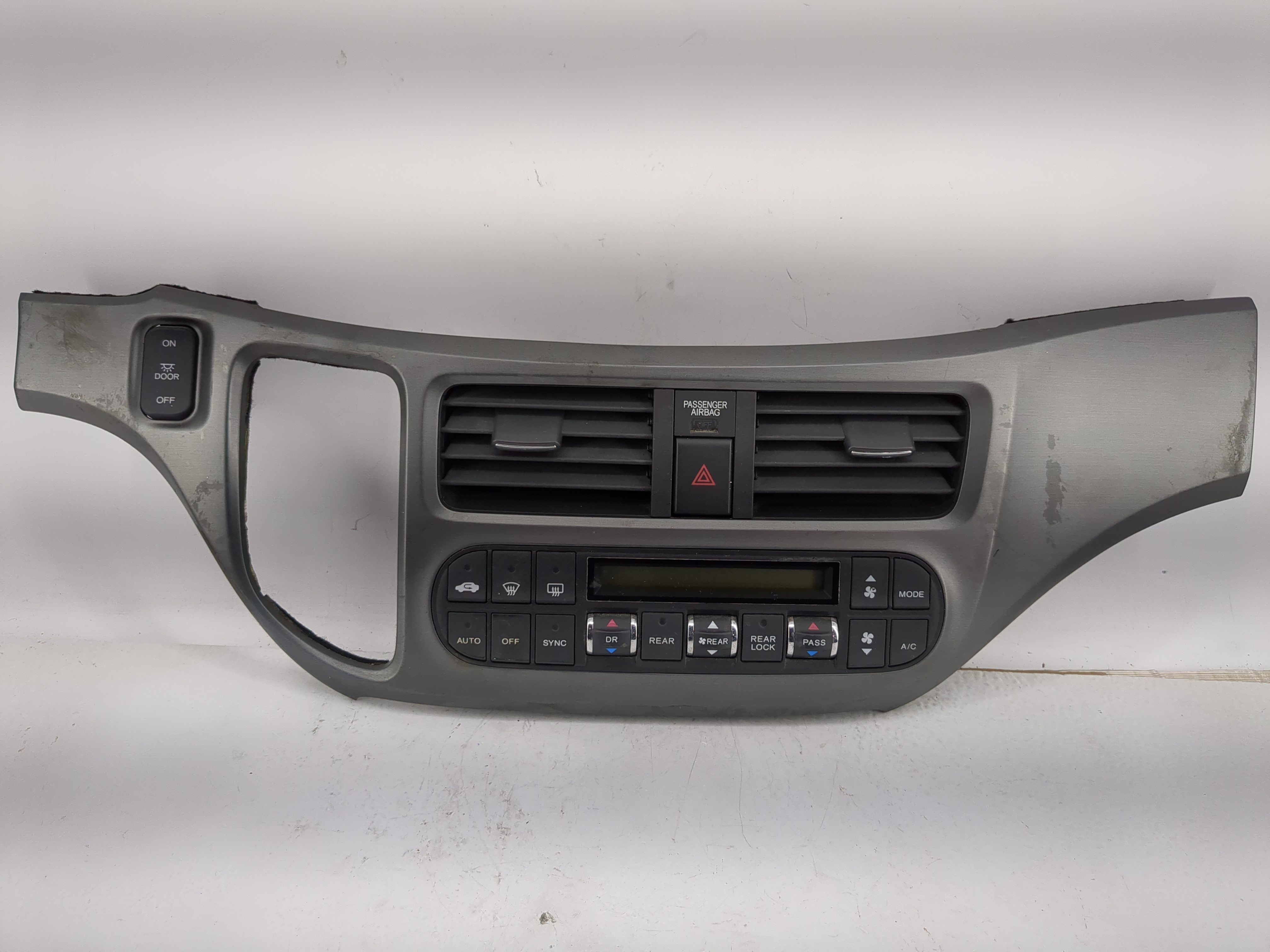 2005-2010 Honda Odyssey Ac Heater Roof Climate Control 79600shj-a010-a2 1219358 - Oemusedautoparts1.com