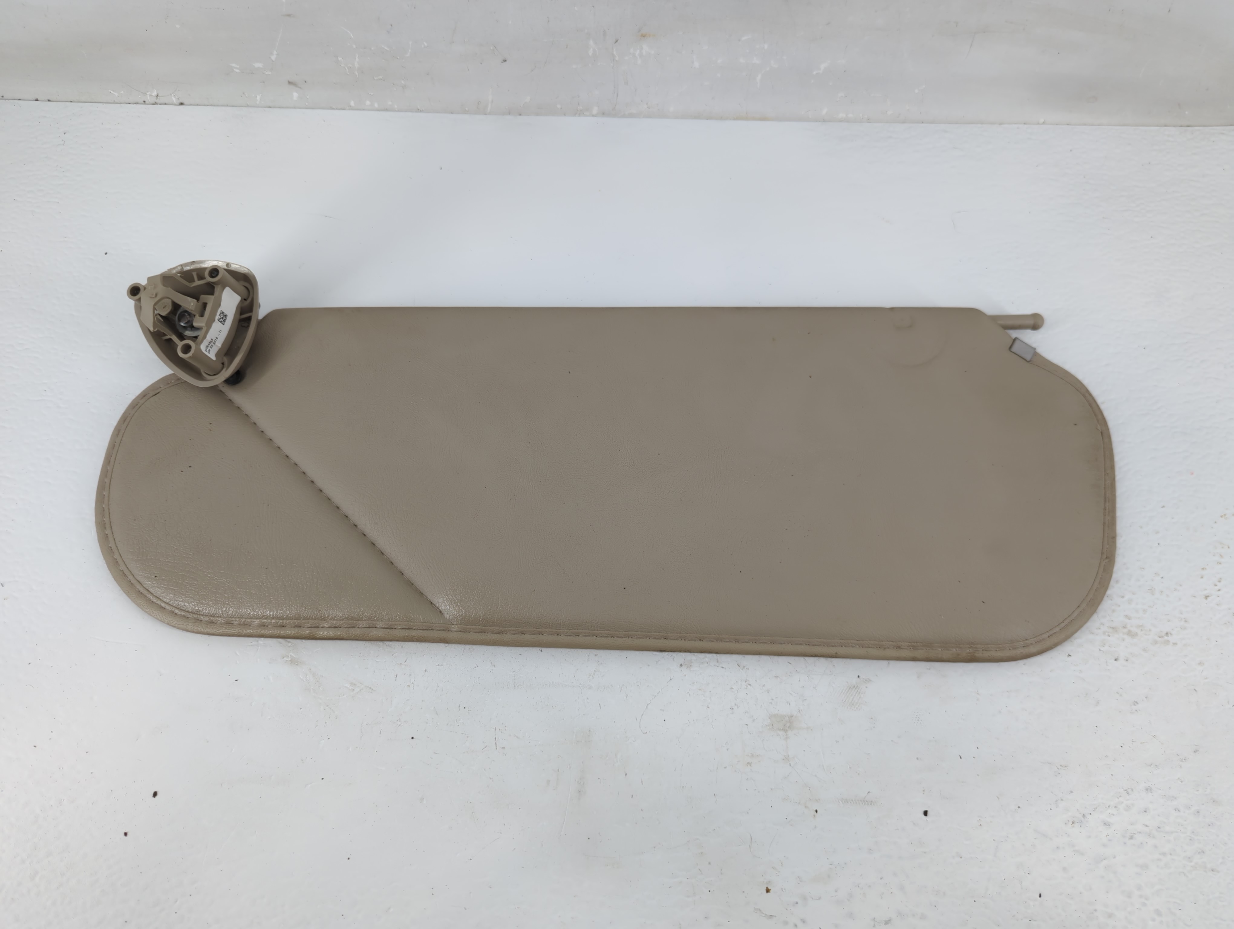 2003-2021 Chevrolet Express 2500 Driver Sun Visor Mirror Left Sunvisor 1219373 - Oemusedautoparts1.com