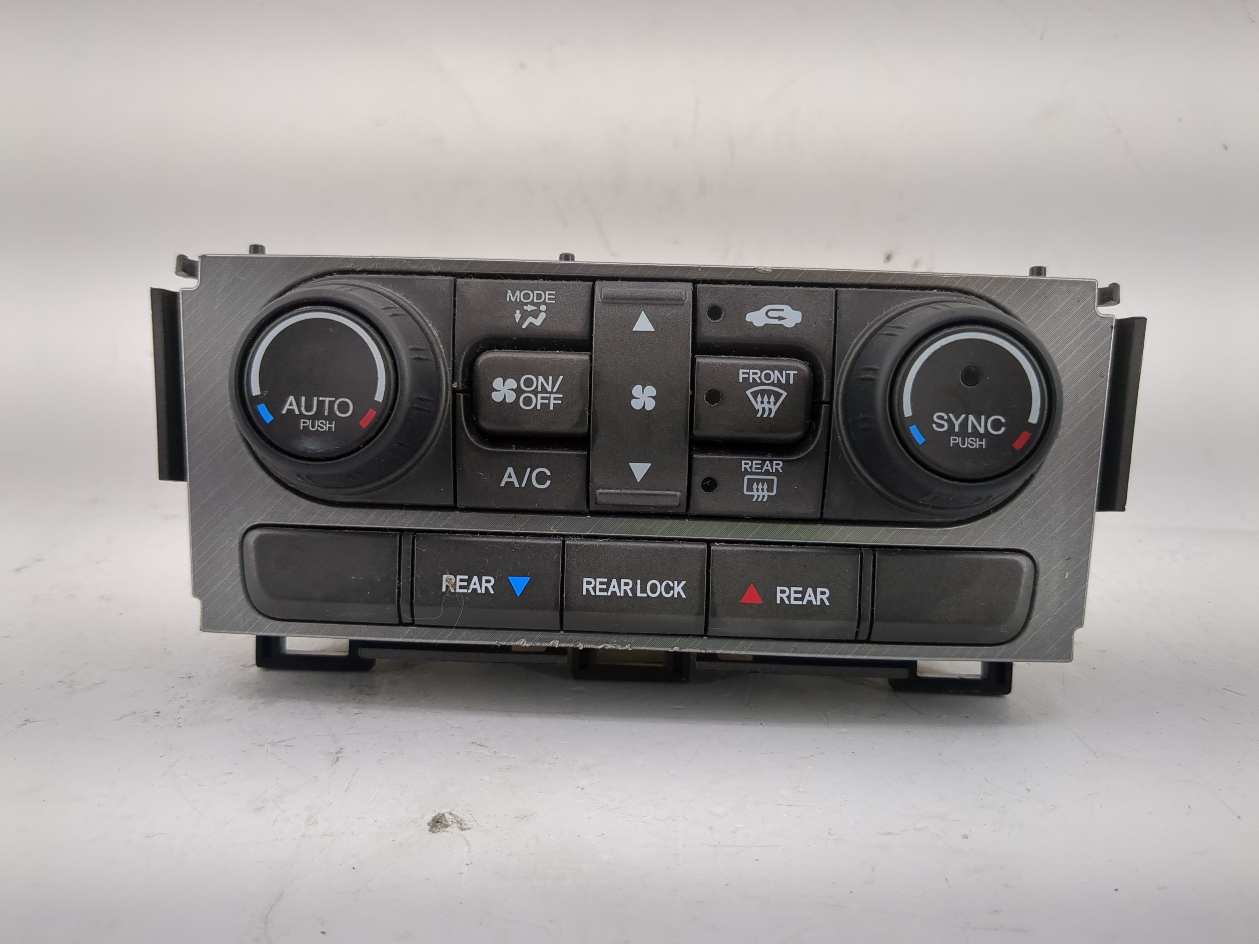 2013-2014 Honda Pilot Ac Heater Climate Control 79600szaa910m1 1219390 - Oemusedautoparts1.com