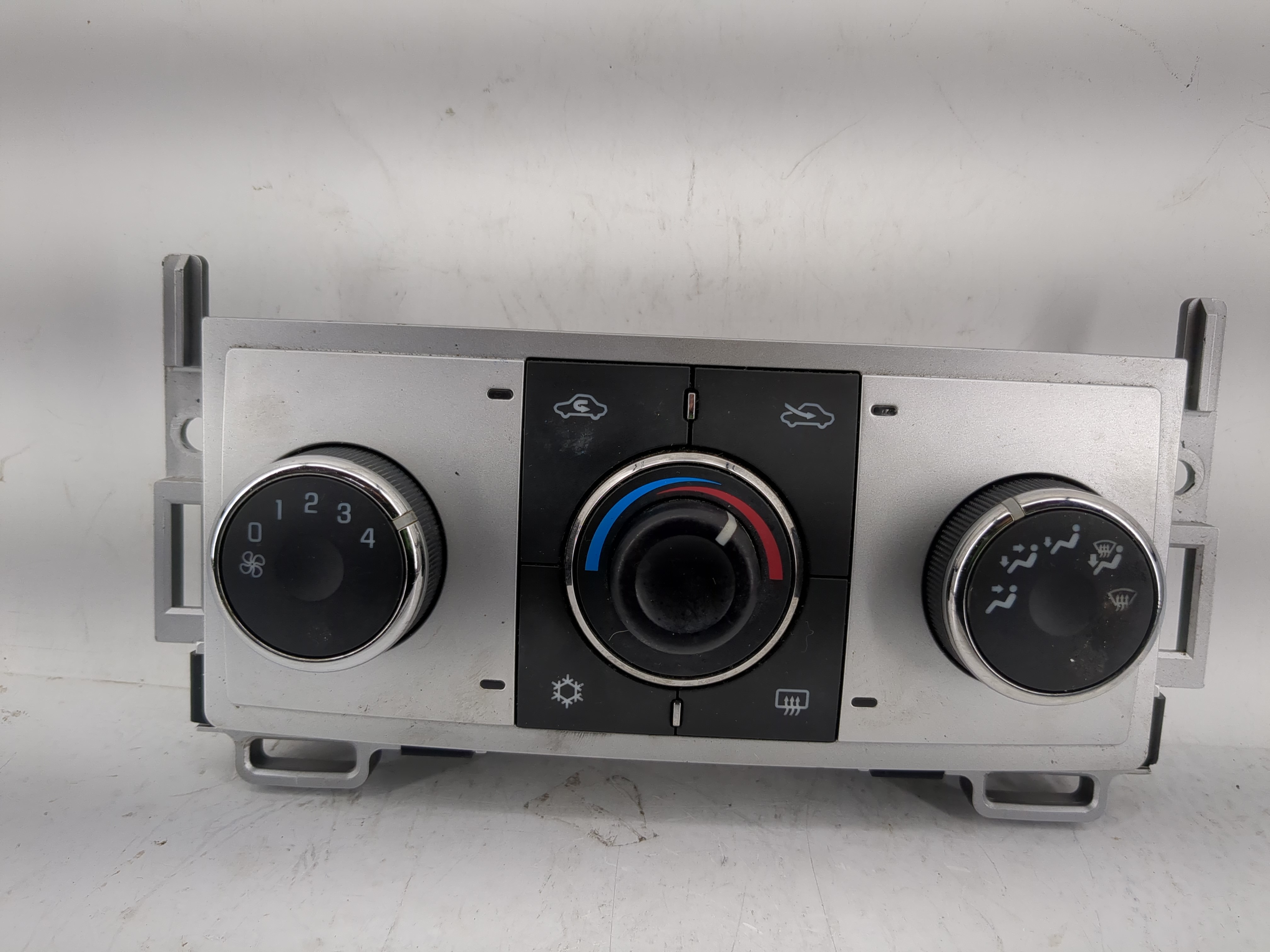 2008-2012 Chevrolet Malibu Ac Heater Climate Control 1219391 - Oemusedautoparts1.com