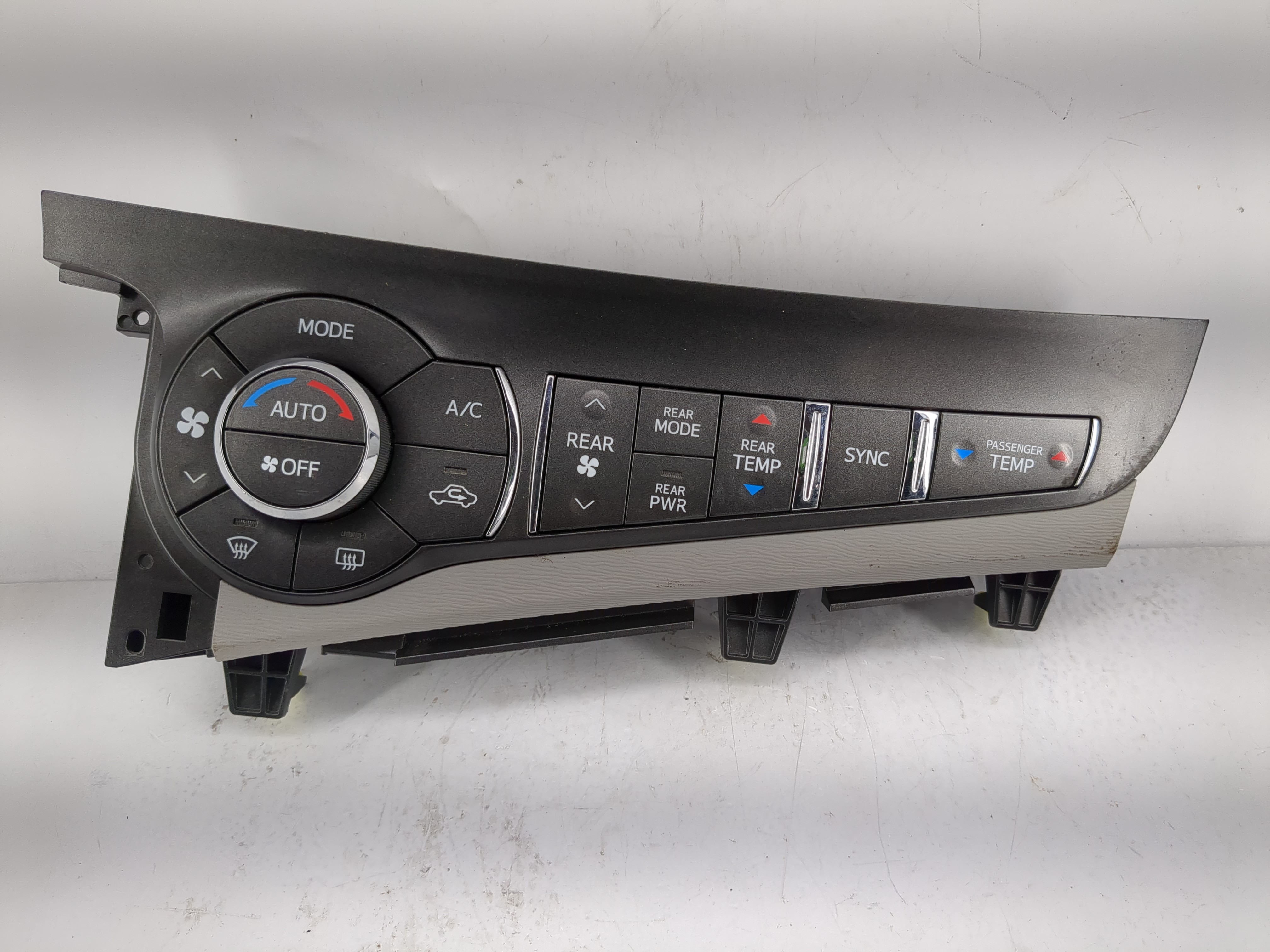 2011-2014 Toyota Sienna Ac Heater Roof Climate Control 55900-08150-b0 1219401 - Oemusedautoparts1.com