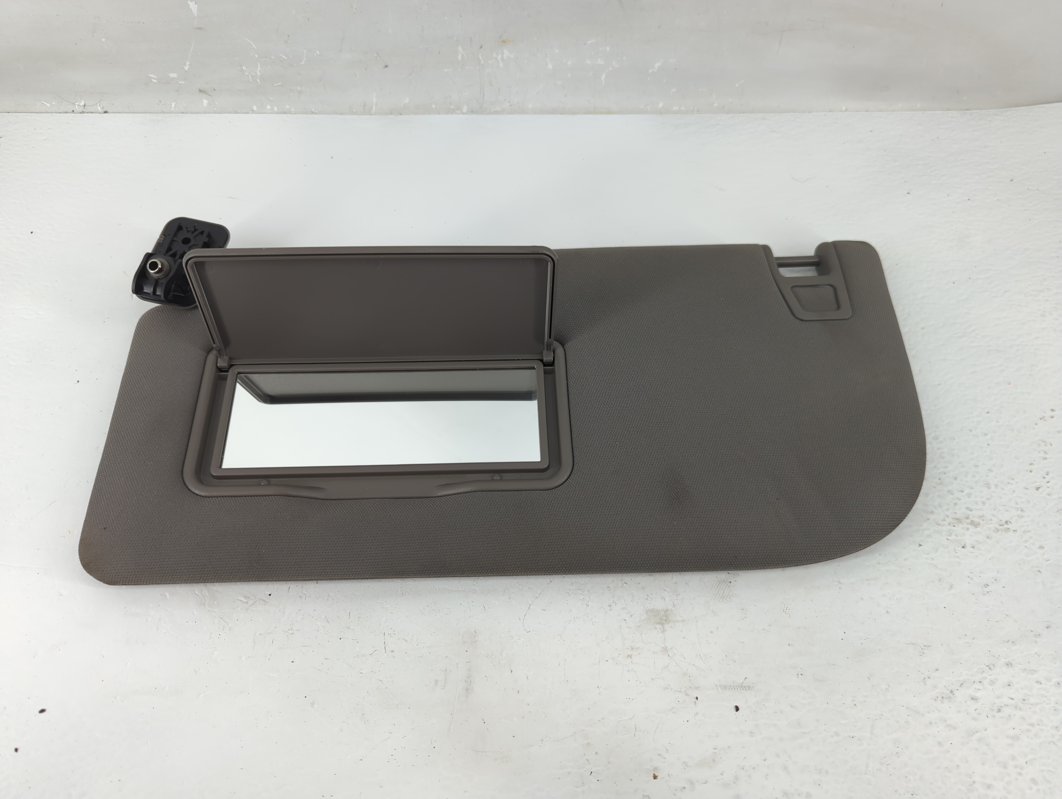 2018-2020 Ford F-150 Driver Sun Visor Mirror Left Sunvisor Dark Gray 1219414 - Oemusedautoparts1.com