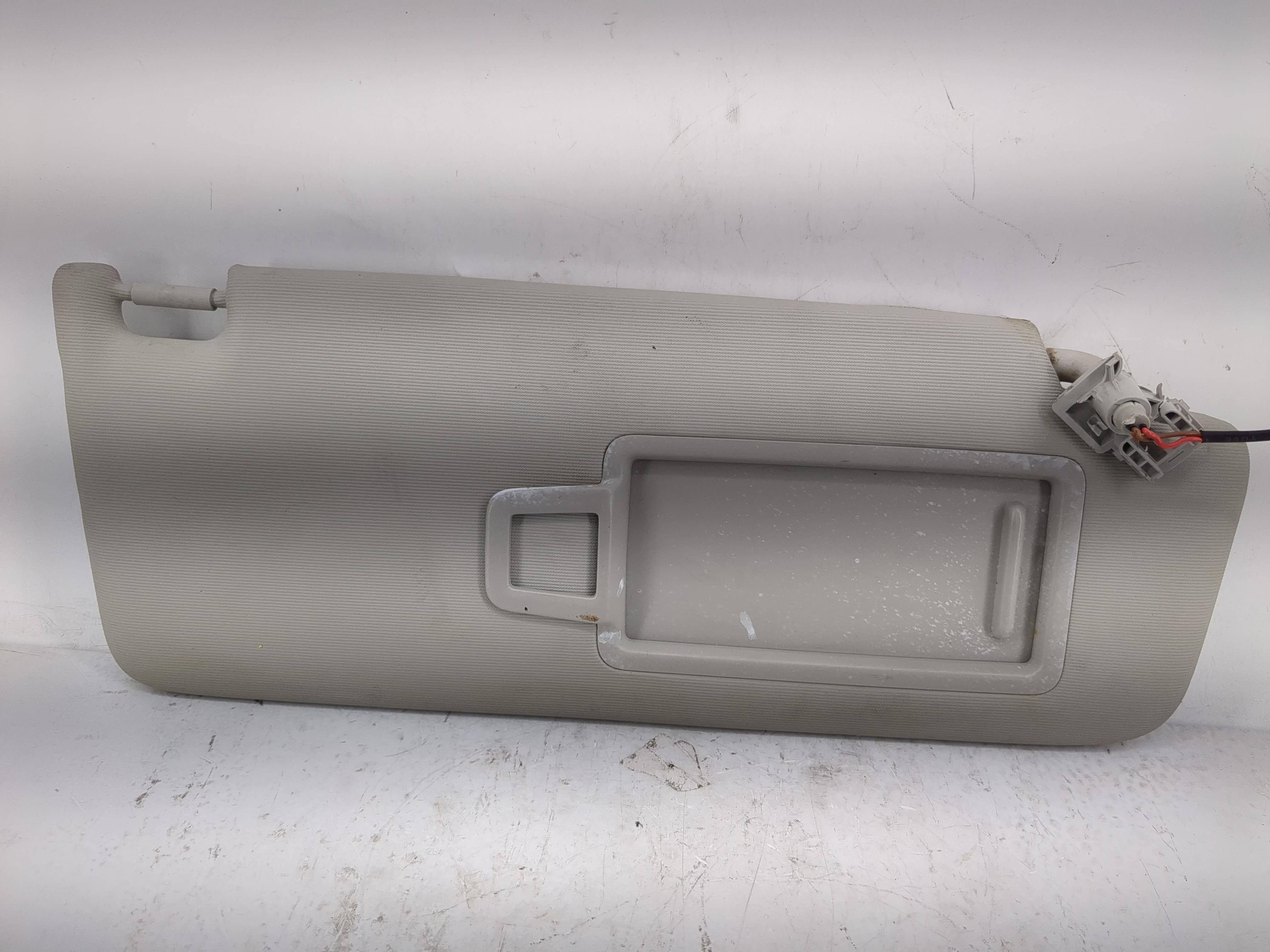2024 Volkswagen Taos Driver Sun Visor Mirror Left Sunvisor Light Gray 1219435 - Oemusedautoparts1.com