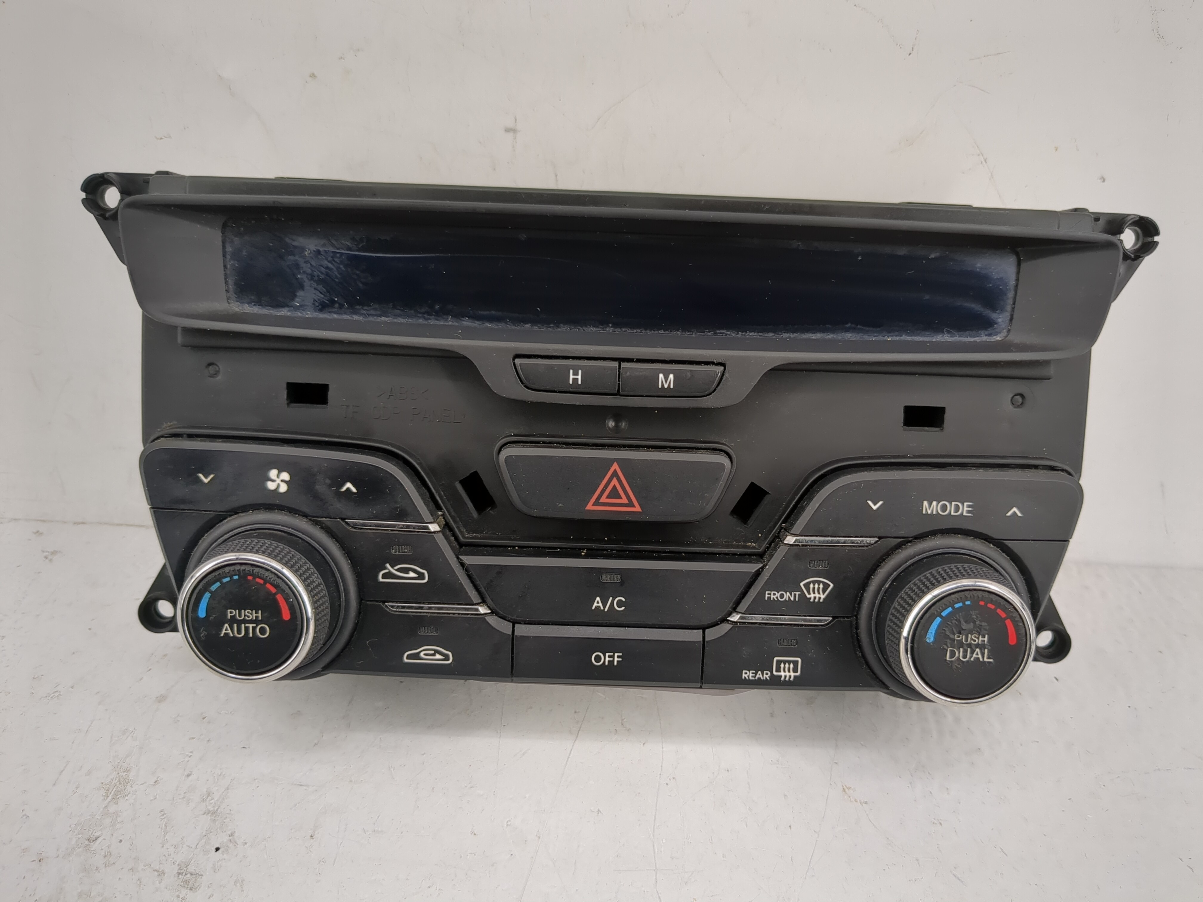 2011-2013 Kia Optima Ac Heater Roof Climate Control Temperature Oem 1219460 - Oemusedautoparts1.com