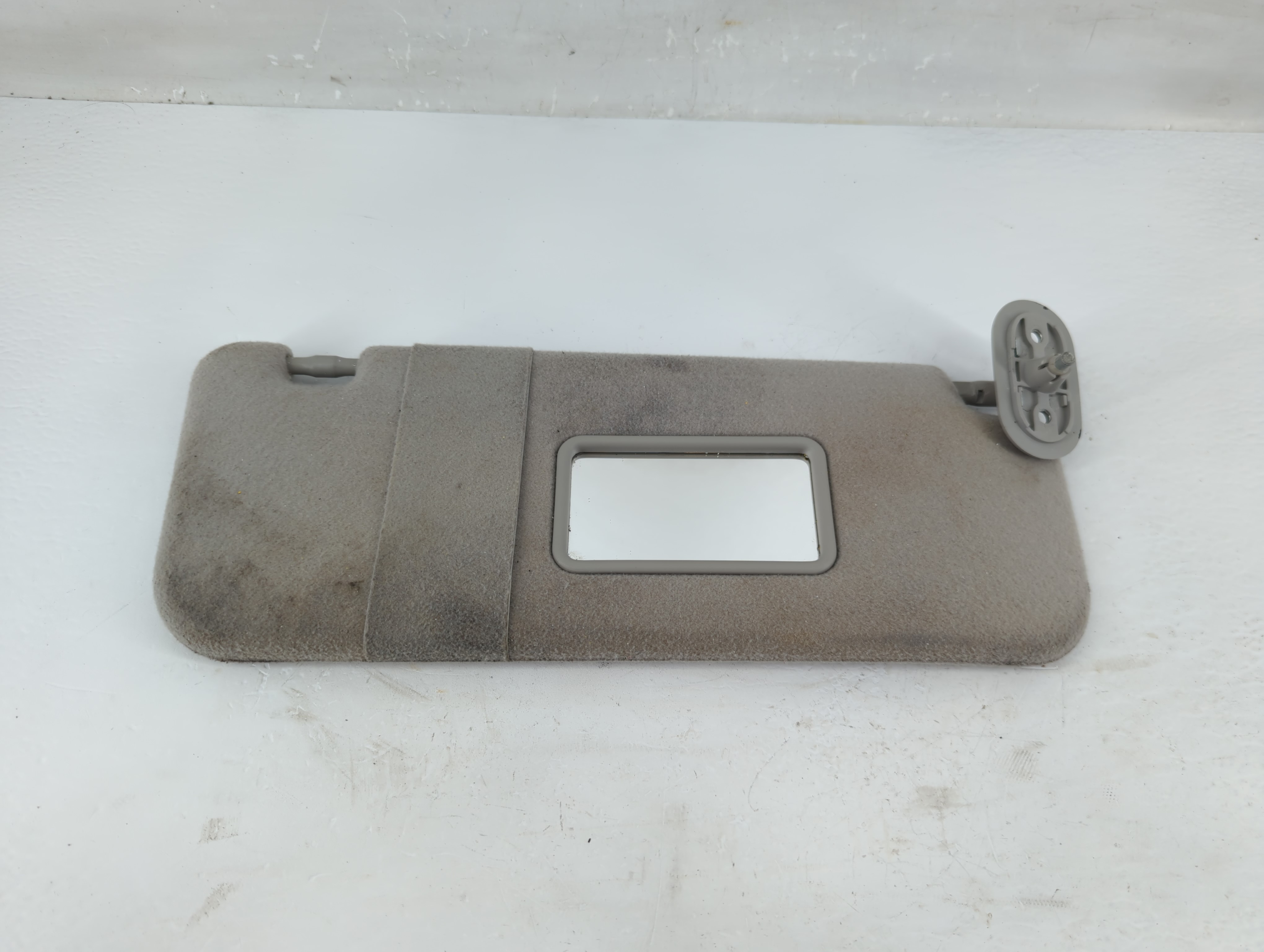 2005-2008 Toyota Matrix Passenger Sun Visor Mirror Right Sunvisor Grey 1219473 - Oemusedautoparts1.com