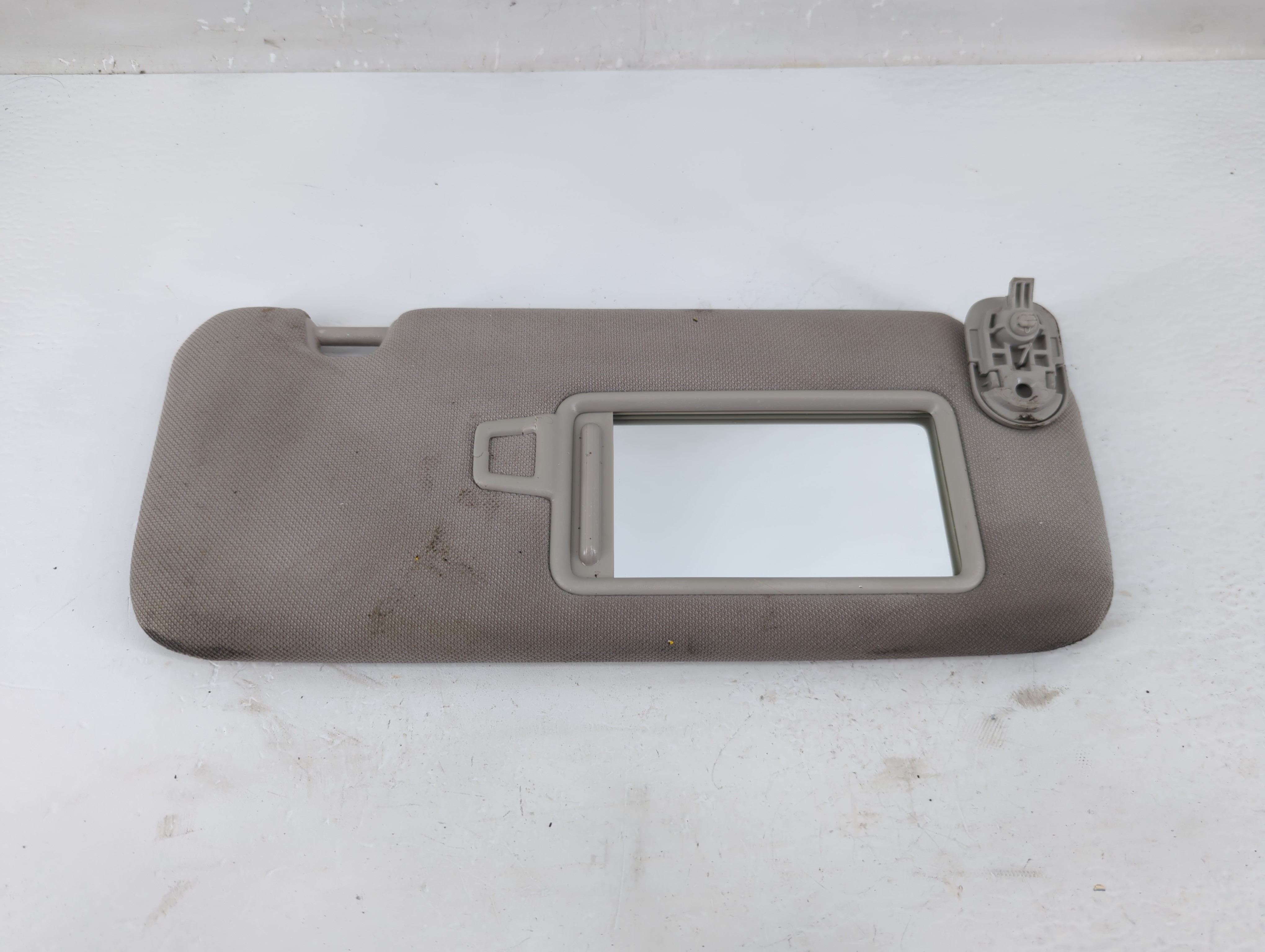 2020-2023 Hyundai Sonata Passenger Sun Visor Mirror Right Sunvisor Grey 1219479 - Oemusedautoparts1.com