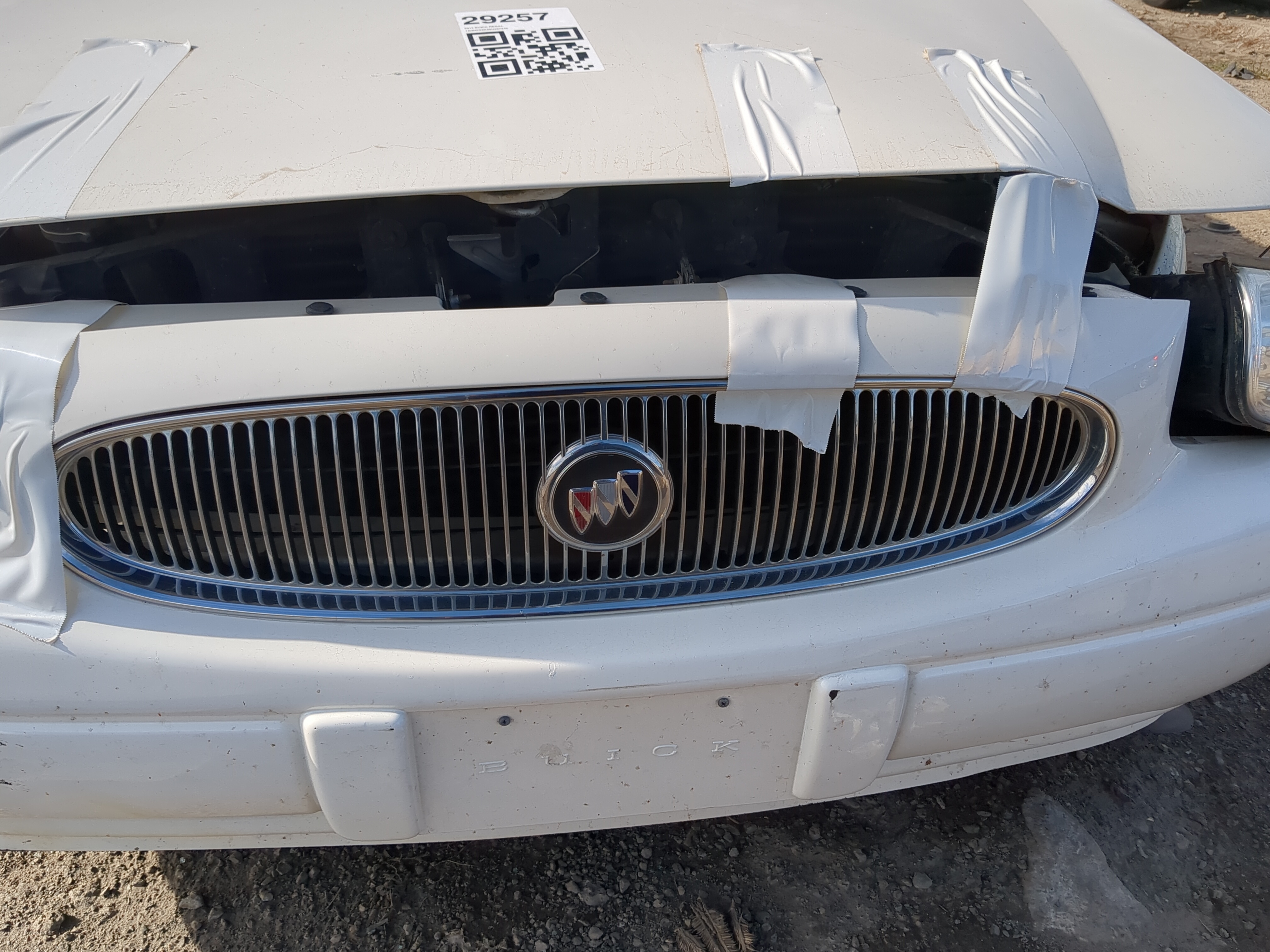 2000-2005 Buick Lesabre Front Grille Bumper Not Included 1219575 - Oemusedautoparts1.com