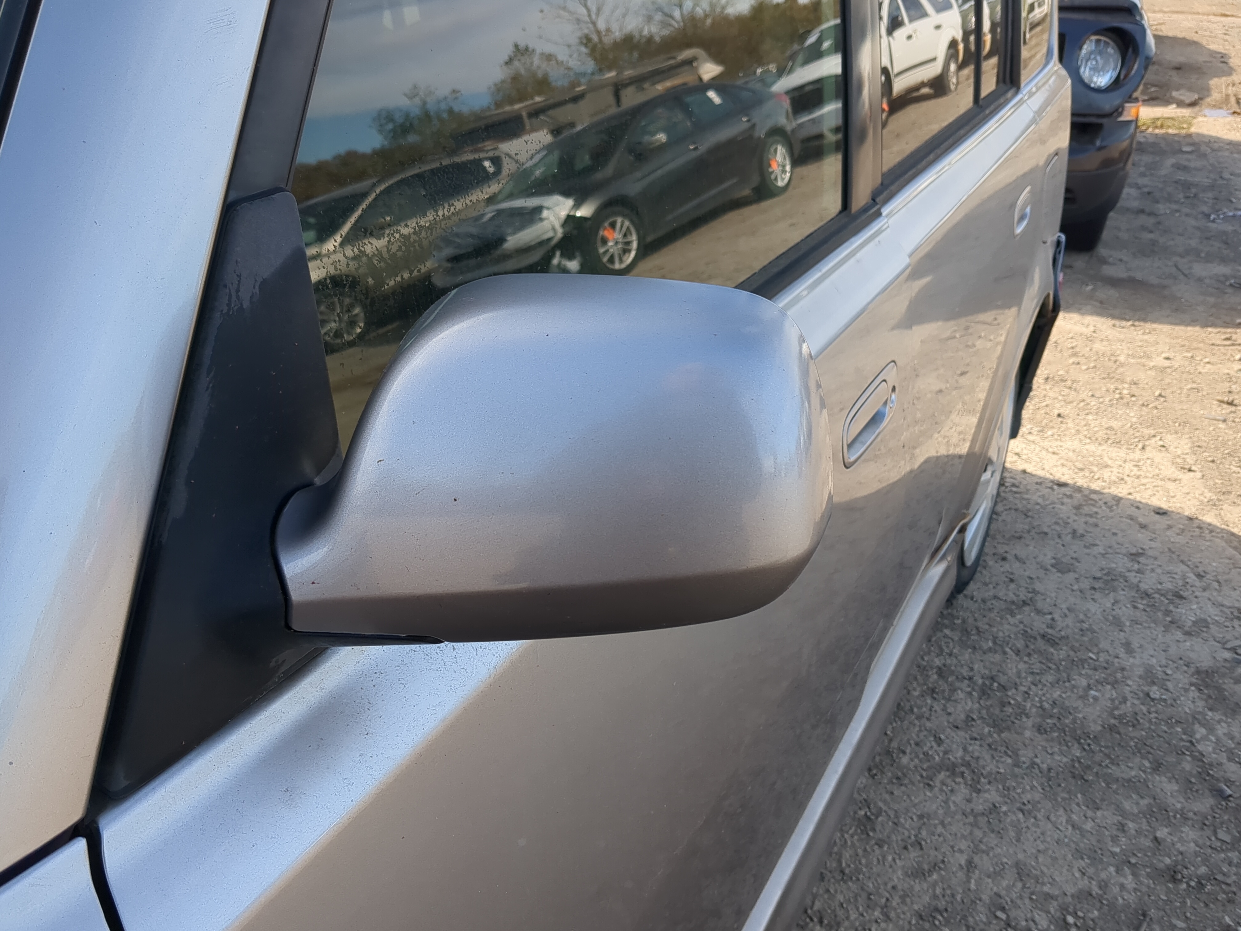 2004-2006 Scion Xb Driver Left Side View Power Door Mirror 1219666 - Oemusedautoparts1.com