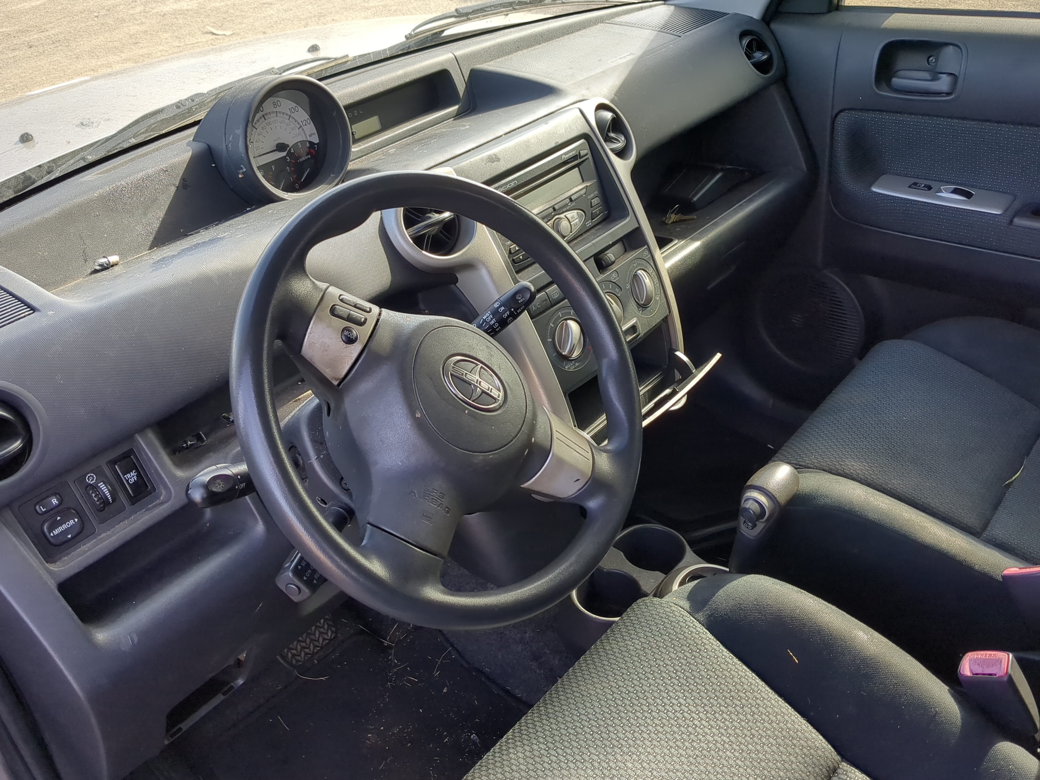 2006-2006 Scion Xb Air Bag Driver Left Steering Wheel Mounted 1219669 - Oemusedautoparts1.com